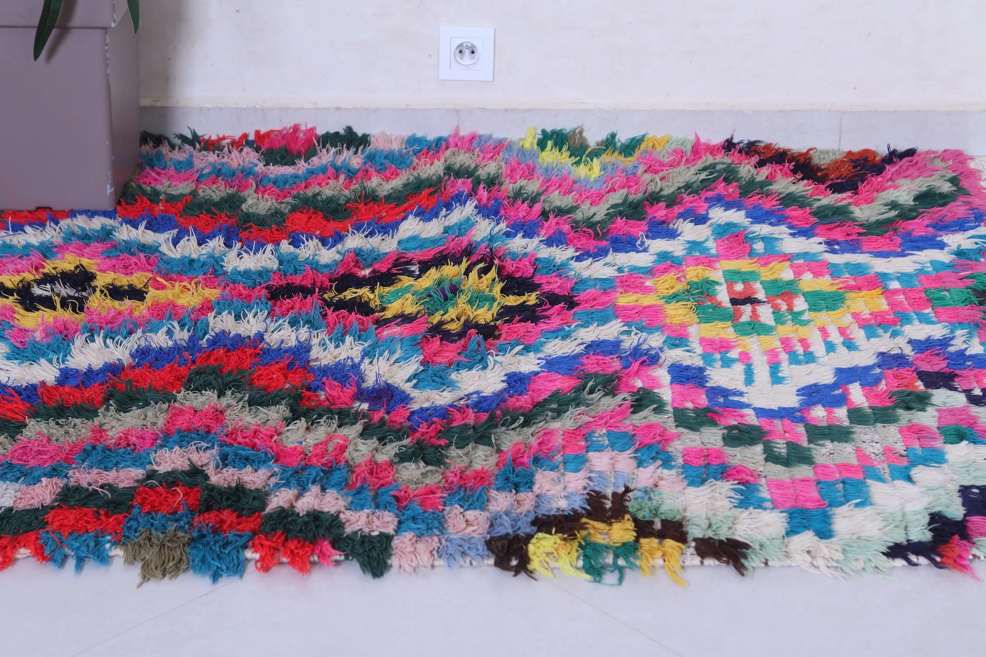 Vibrant Handmade Moroccan Boucherouite Rug – 4 X 5.2 Feet