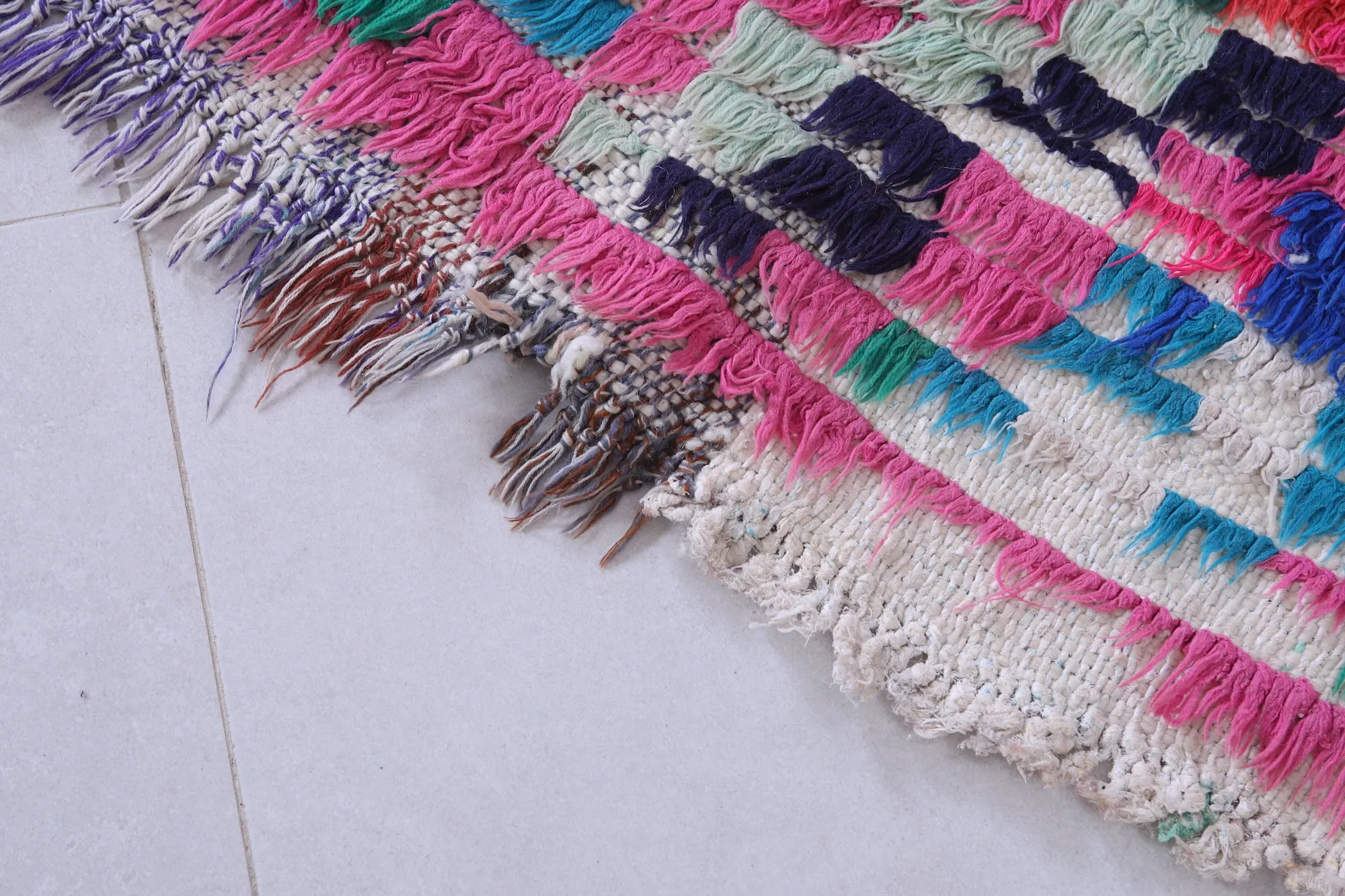 Vibrant Handmade Moroccan Boucherouite Rug – 4 X 5.2 Feet