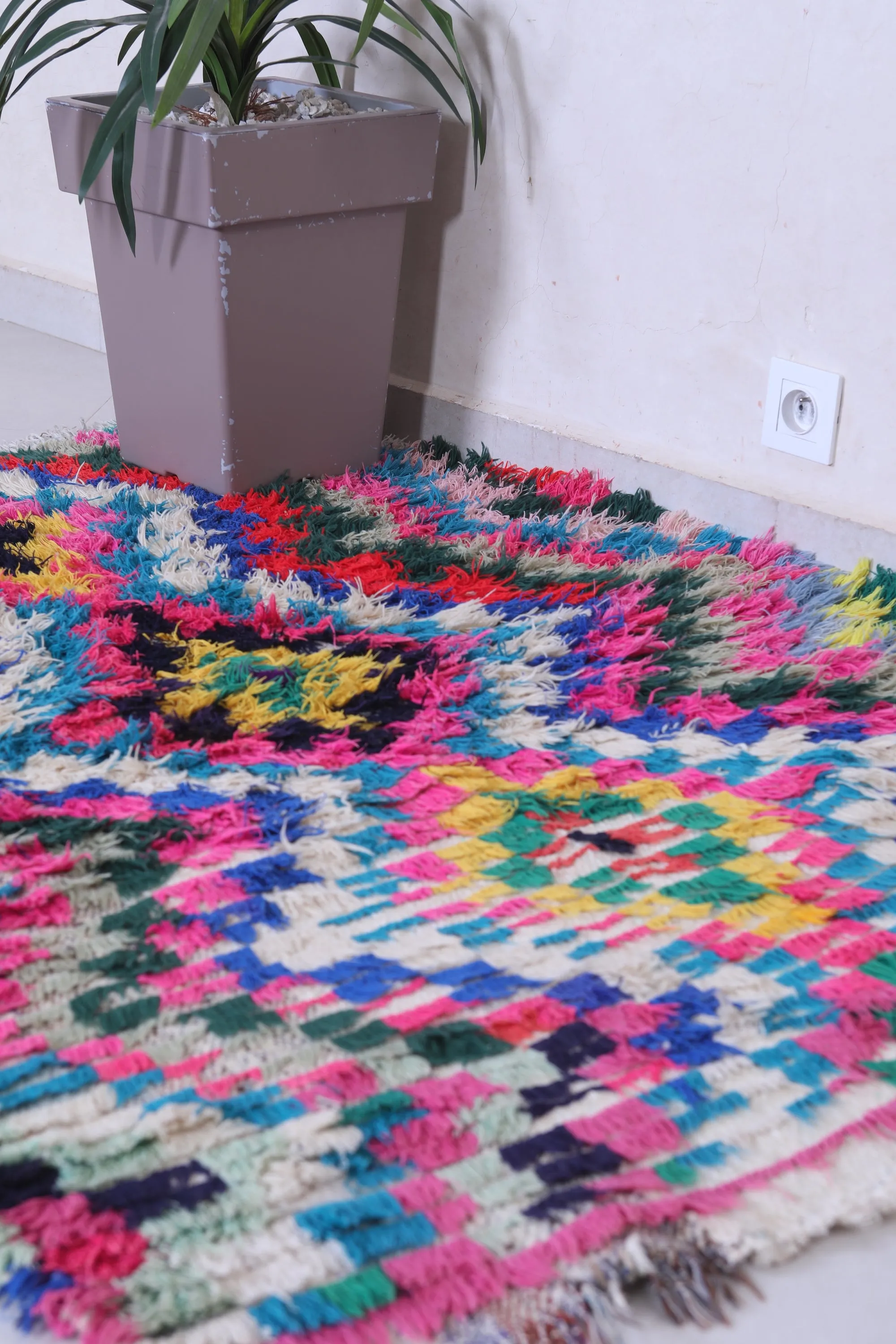 Vibrant Handmade Moroccan Boucherouite Rug – 4 X 5.2 Feet
