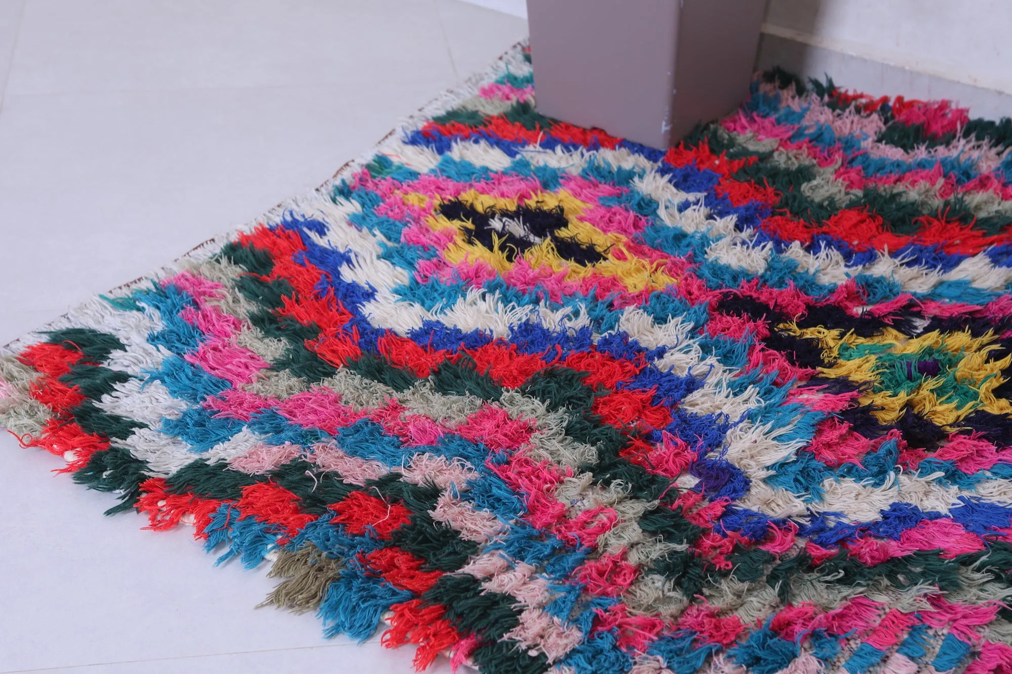 Vibrant Handmade Moroccan Boucherouite Rug – 4 X 5.2 Feet