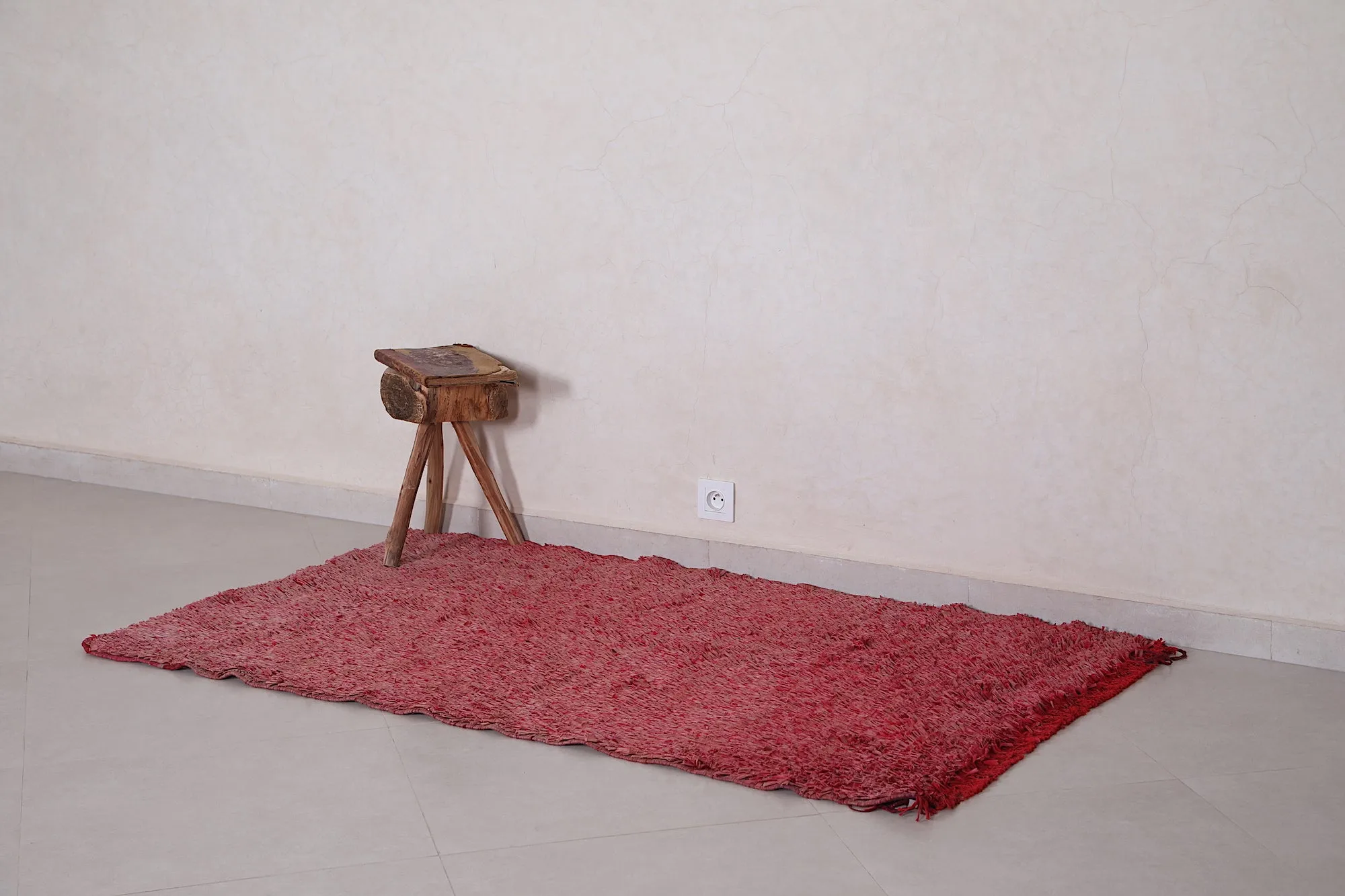 Vibrant Red Moroccan Rug – 3.3 x 5.7 Feet – Handmade Charm