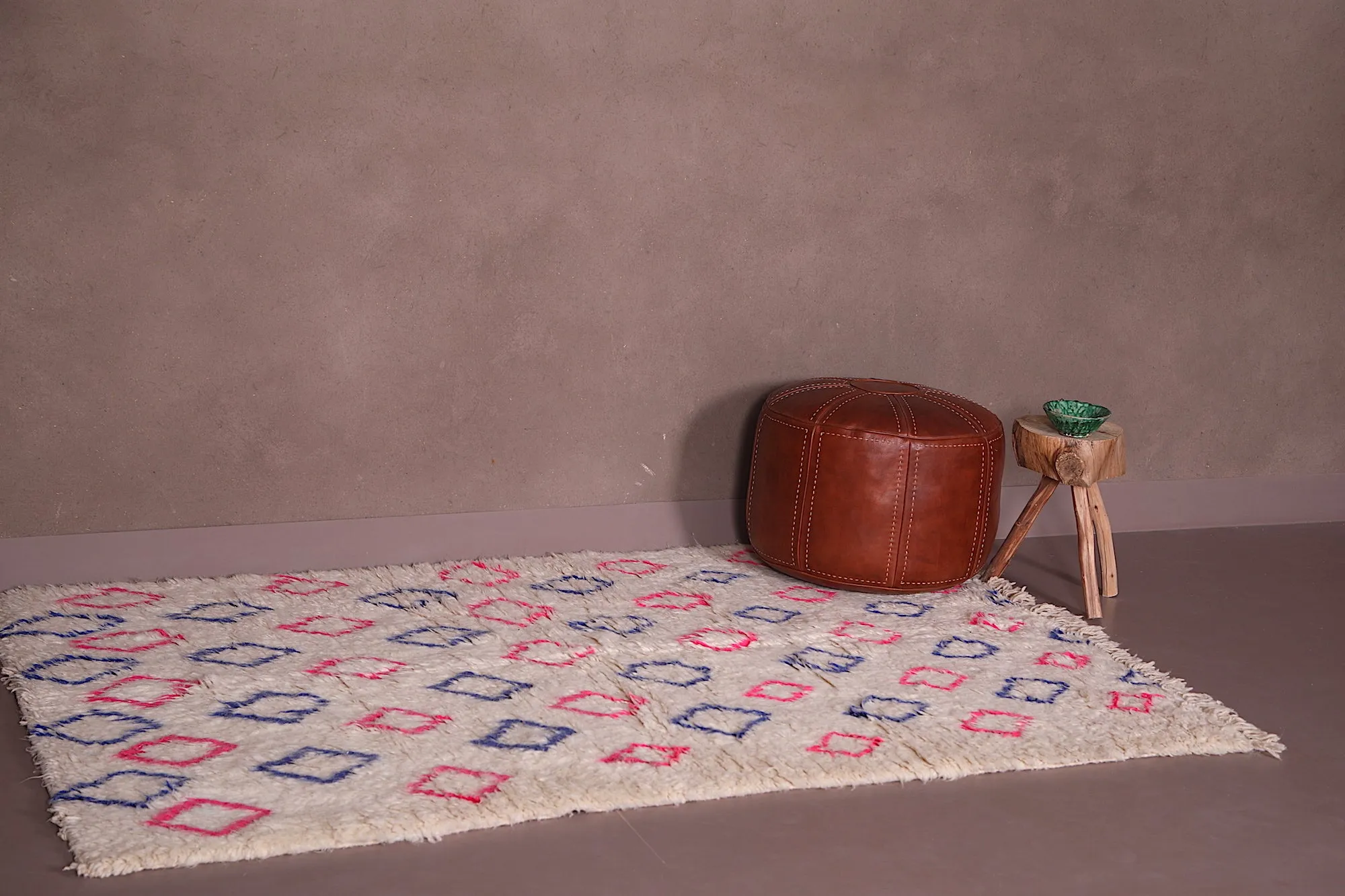 Vintage Azilal Rug 4.7 x 7.1 ft – Authentic Moroccan Design