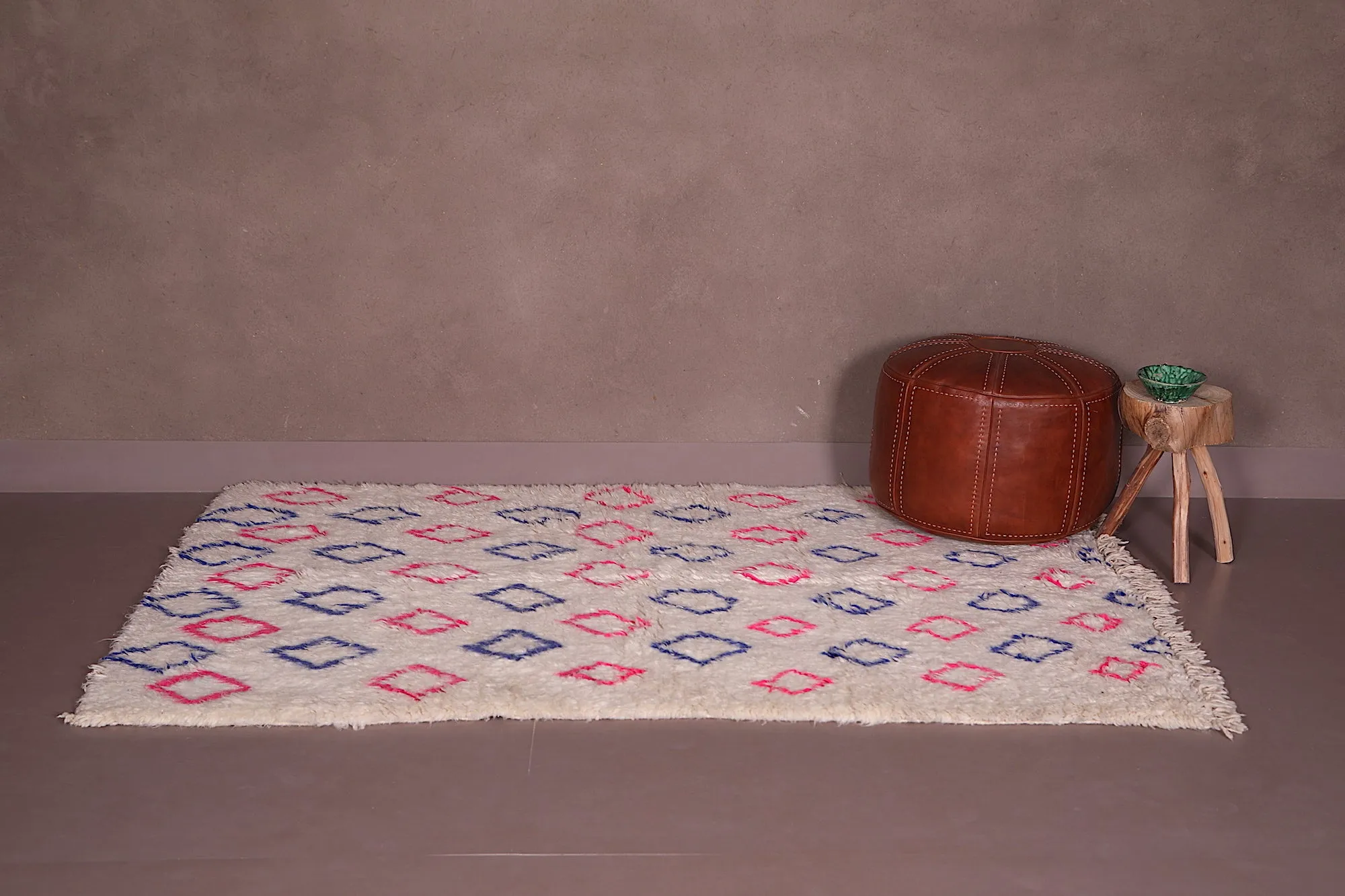 Vintage Azilal Rug 4.7 x 7.1 ft – Authentic Moroccan Design