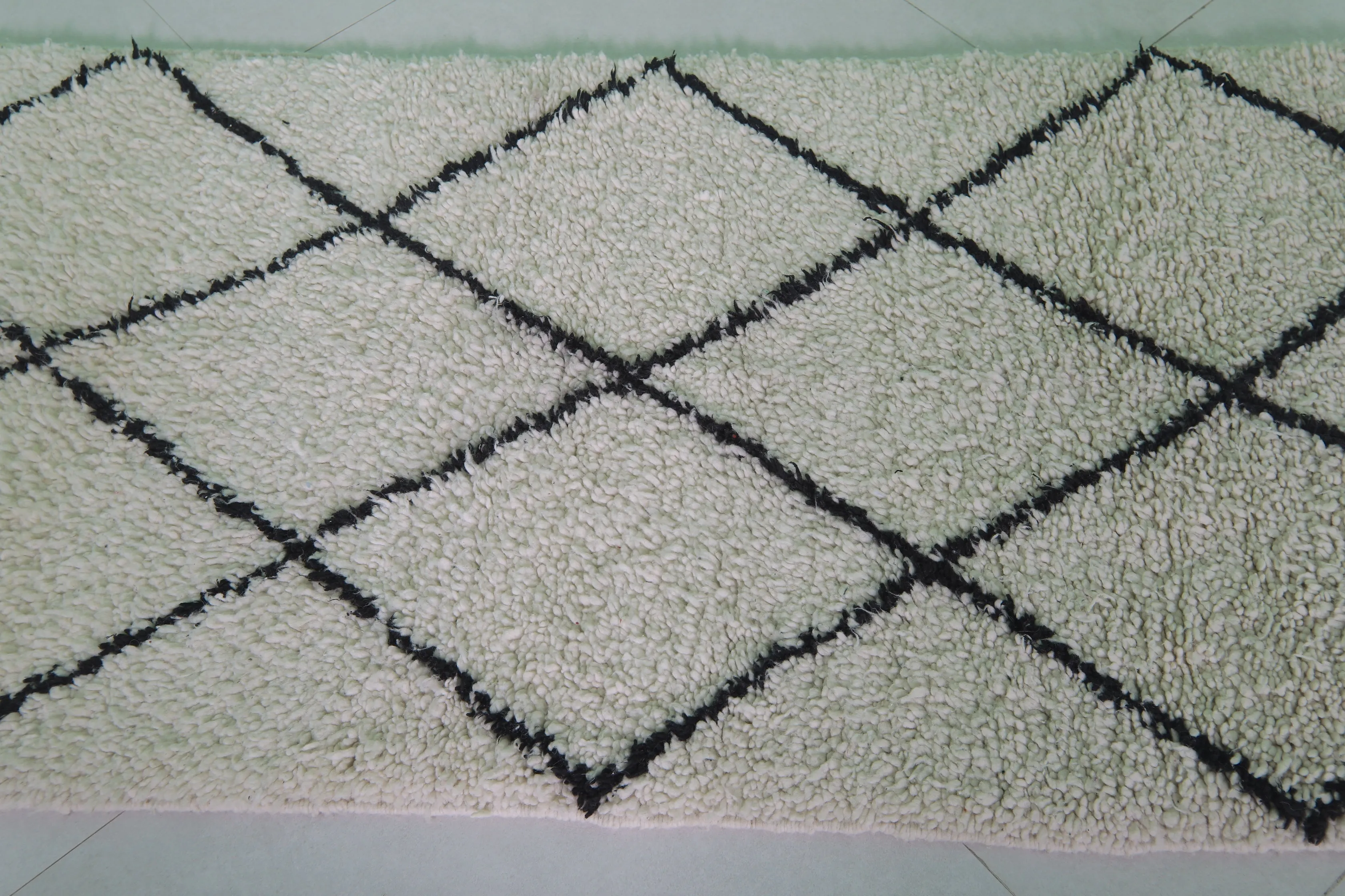 Vintage Beni Ourain Rug - Beige 2.5 x 9 ft | Moroccan Handwoven Masterpiece