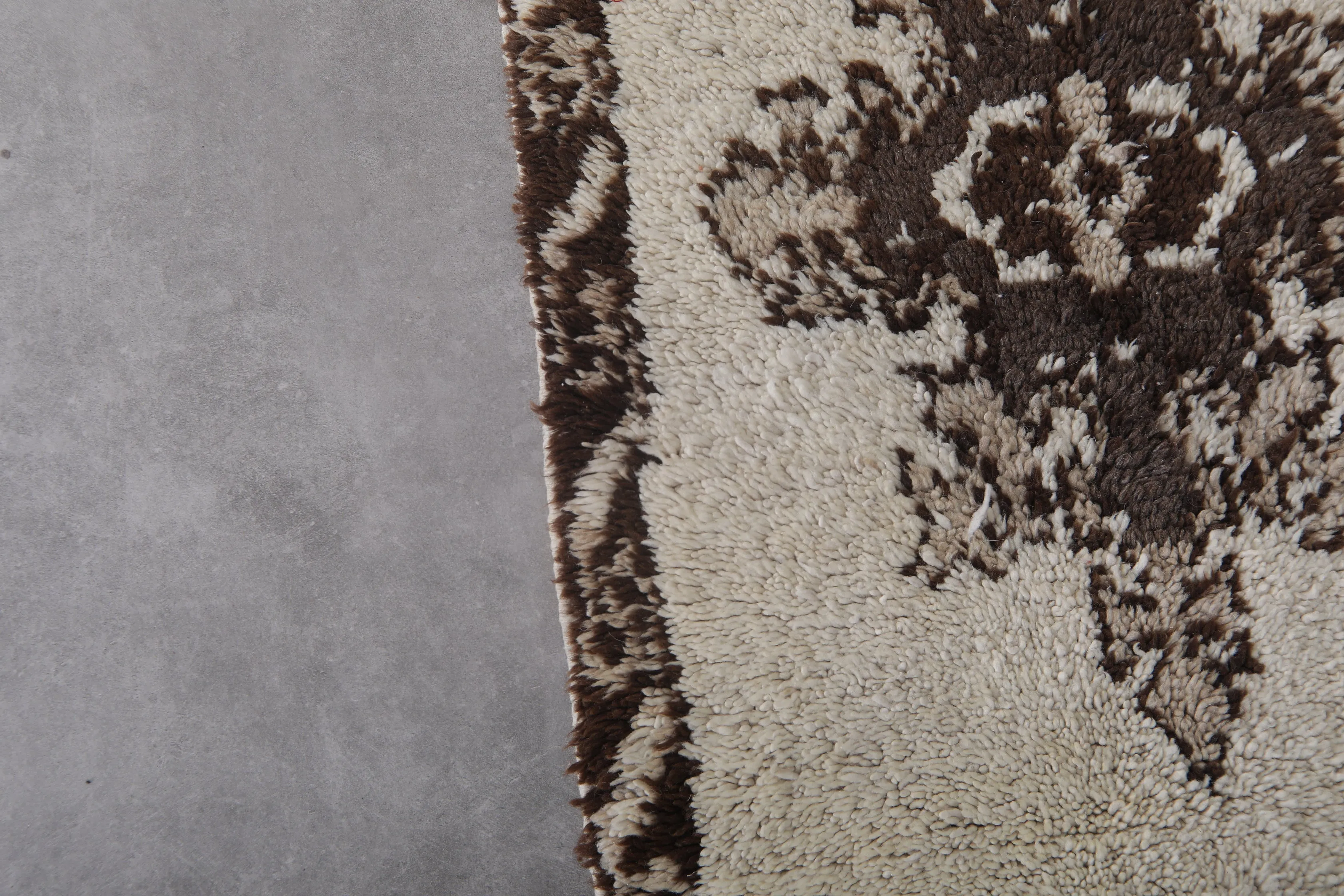 Vintage Berber Carpet – 2.3 x 6.3 ft Handmade Moroccan Rug