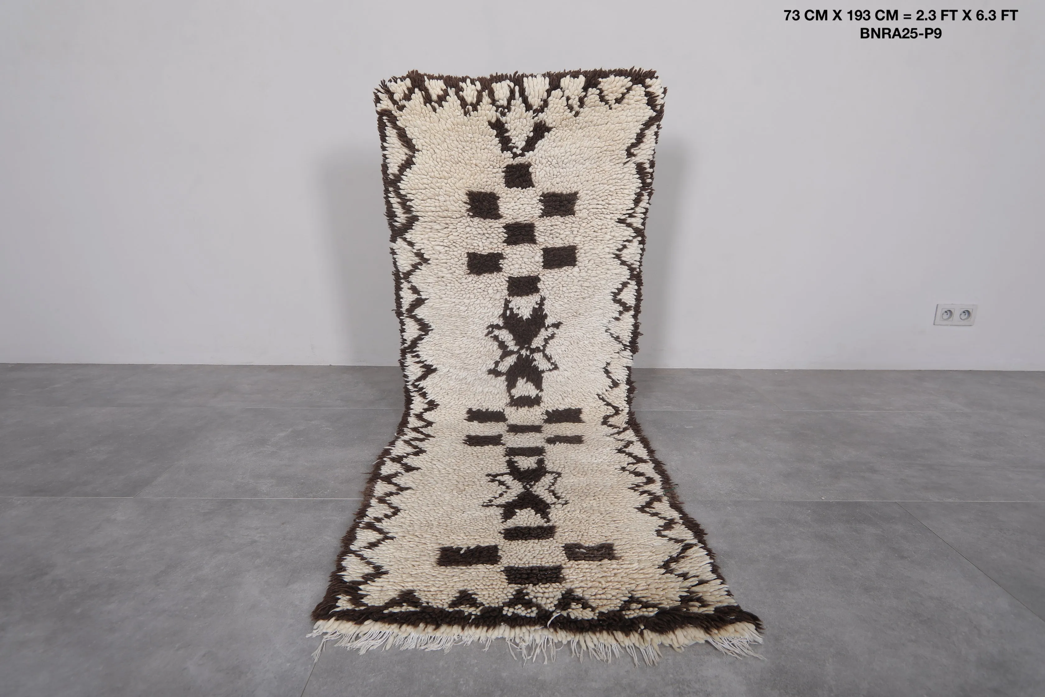 Vintage Berber Carpet – 2.3 x 6.3 ft Handmade Moroccan Rug