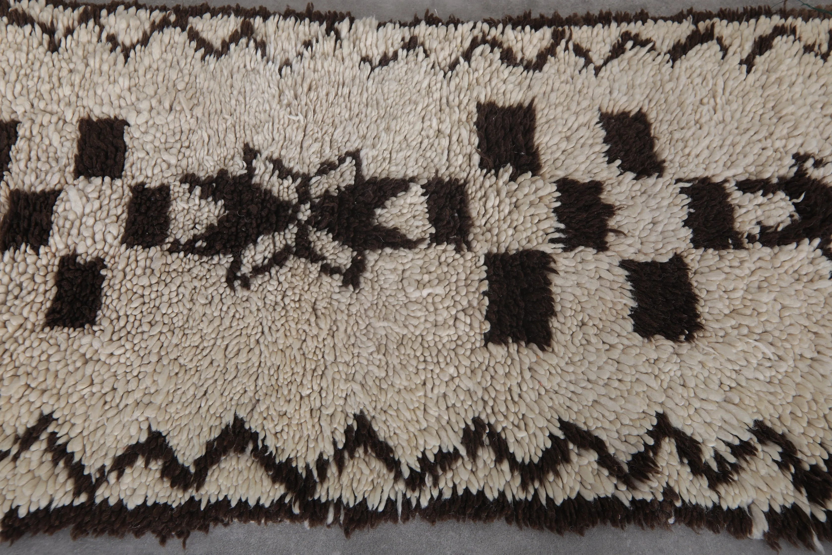 Vintage Berber Carpet – 2.3 x 6.3 ft Handmade Moroccan Rug