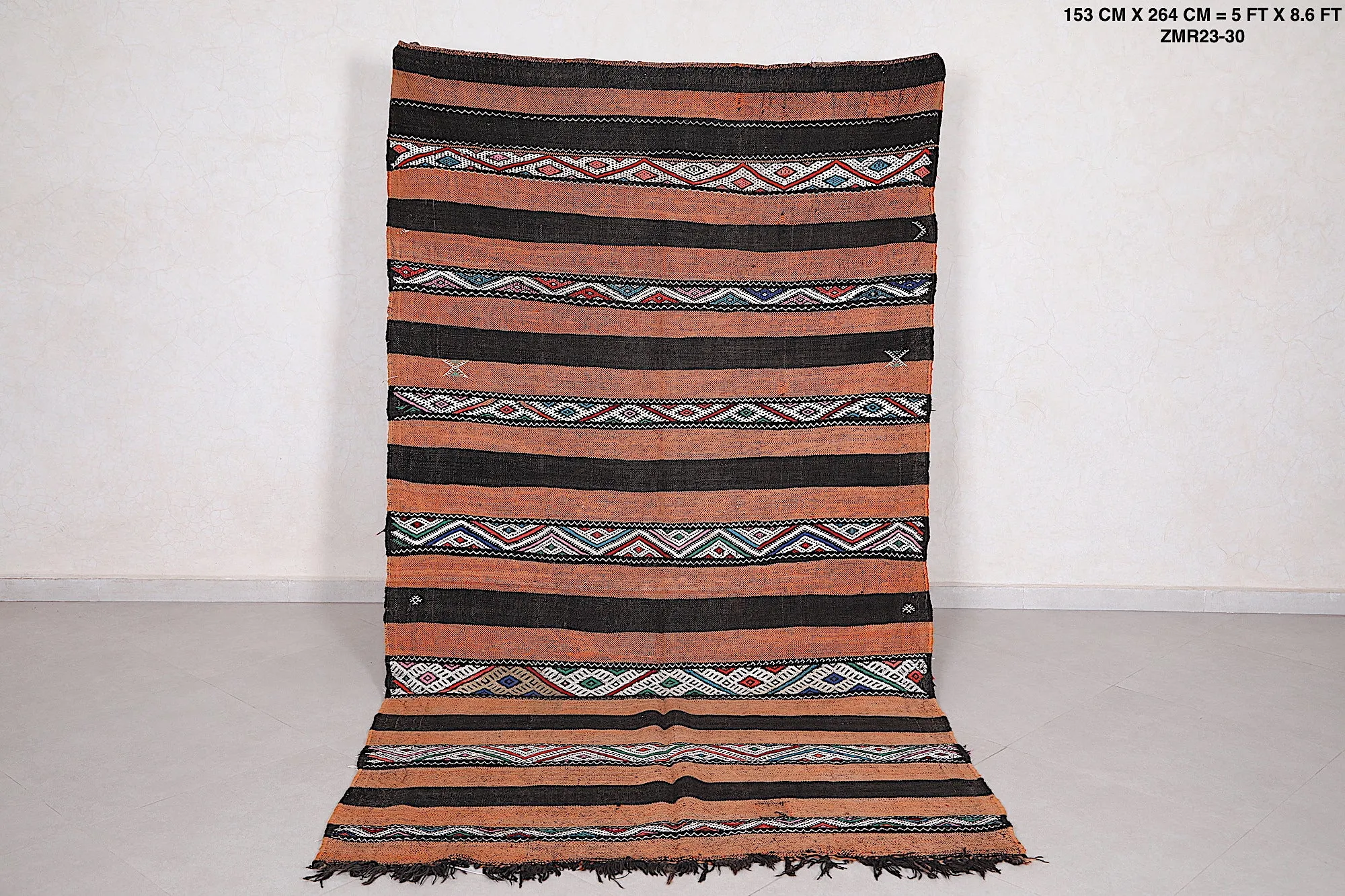 Vintage Berber Kilim Rug - Handwoven Moroccan Beauty | 5ft x 8.6ft