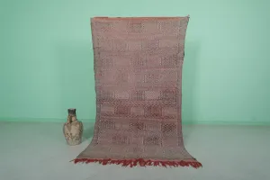 Vintage Berber Rug - 4 FT X 6.9 FT | Handmade Moroccan Treasure