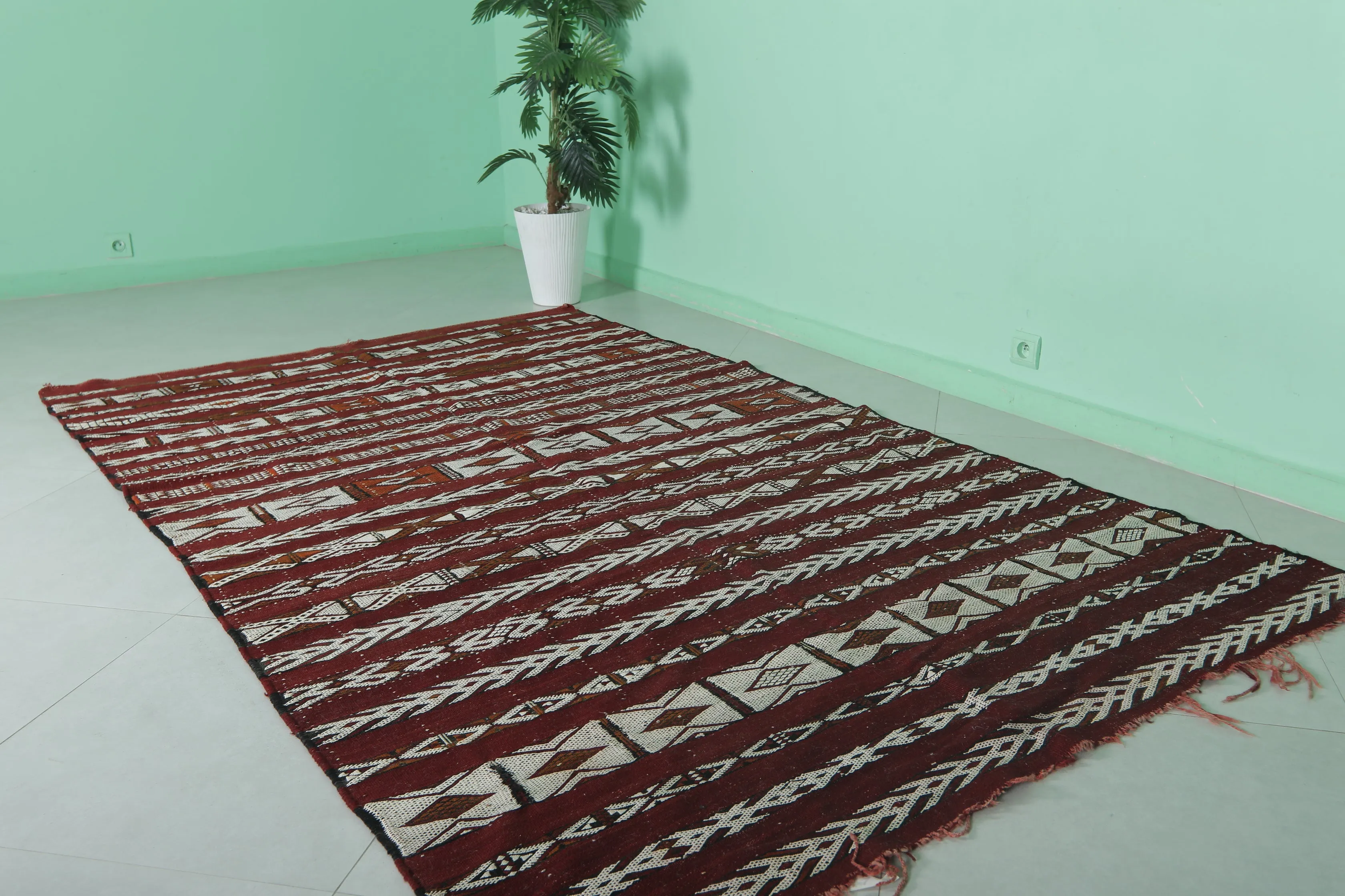 Vintage Berber Rug - 5.3 ft x 9 ft - Moroccan Beni Ourain Carpet