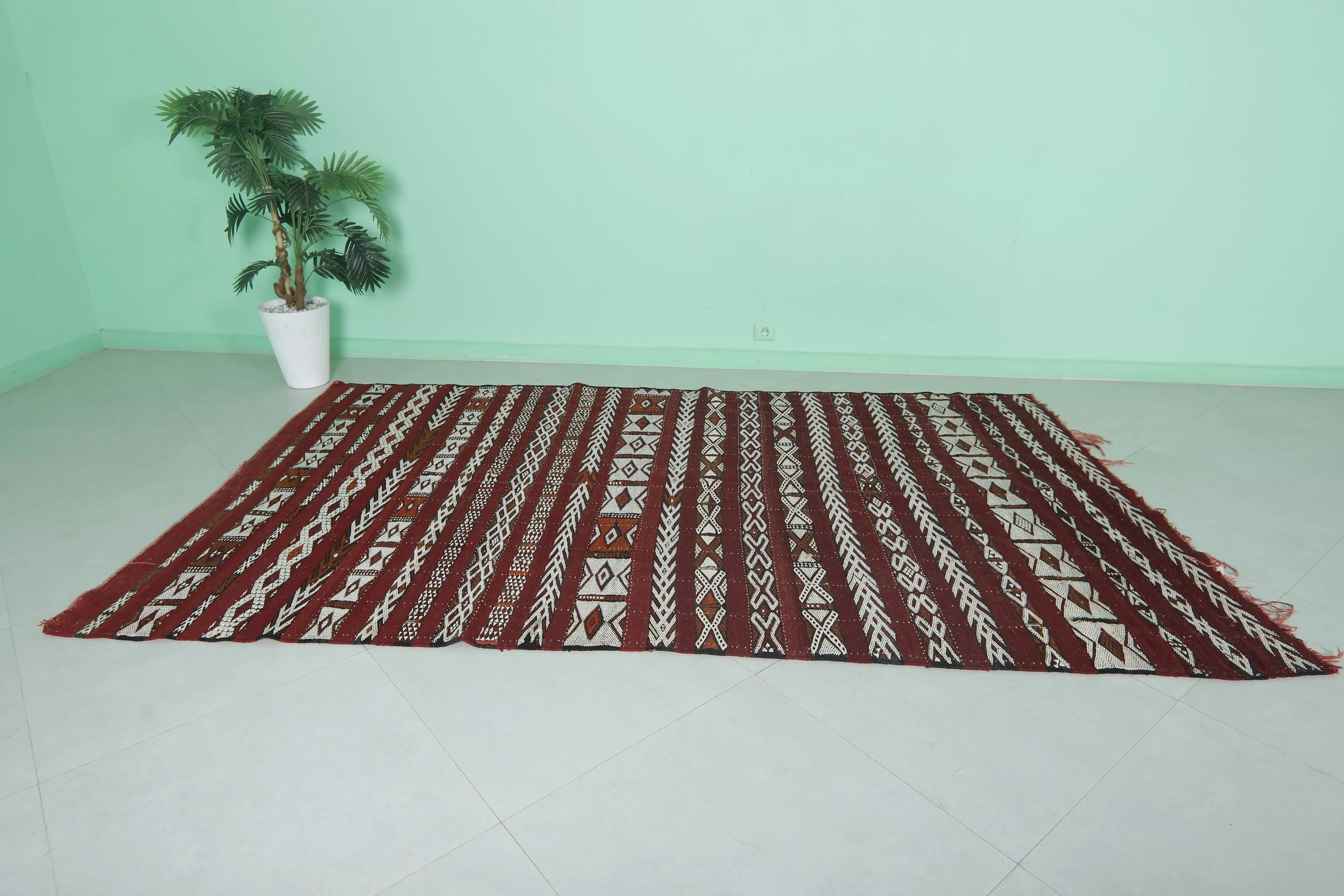 Vintage Berber Rug - 5.3 ft x 9 ft - Moroccan Beni Ourain Carpet