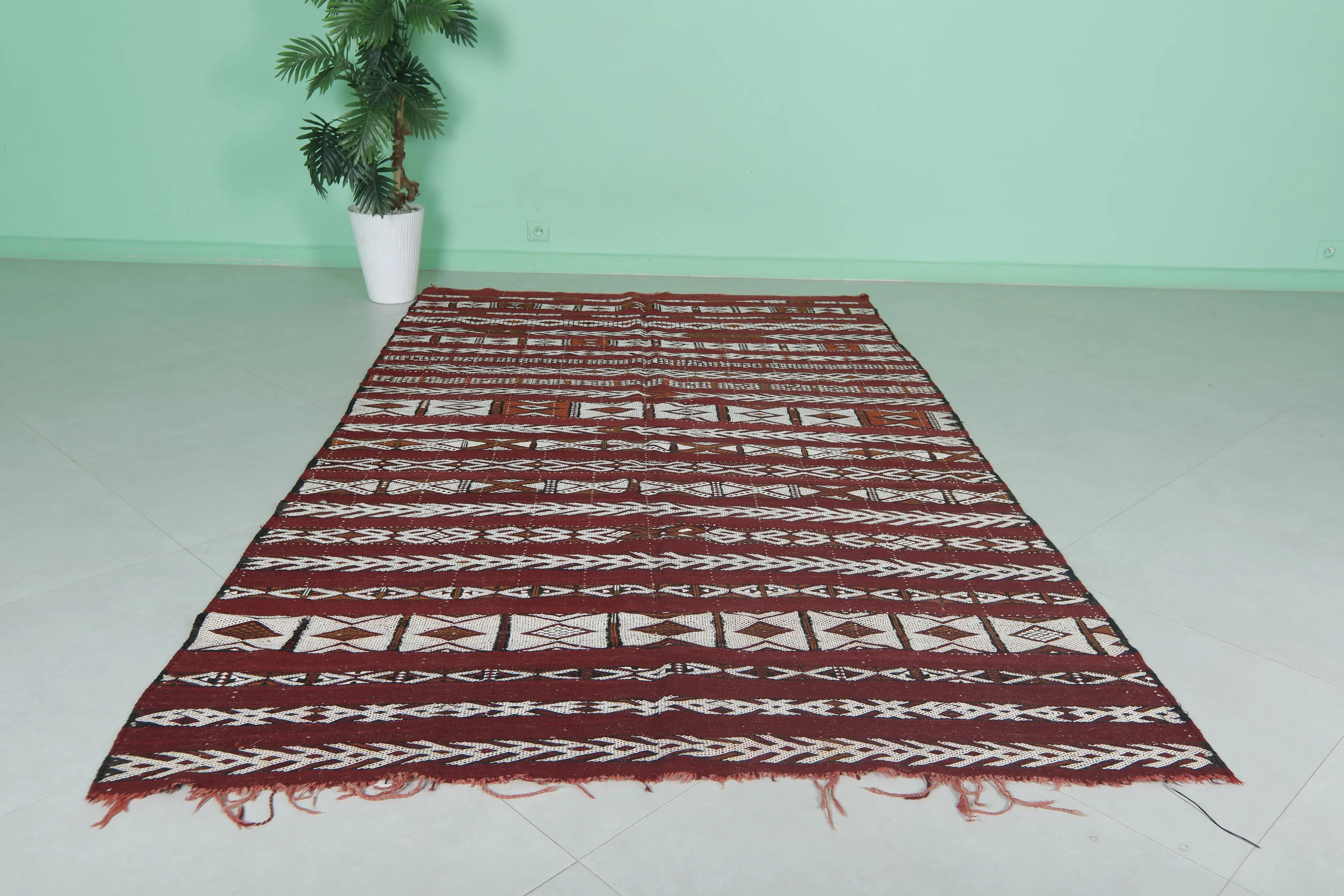 Vintage Berber Rug - 5.3 ft x 9 ft - Moroccan Beni Ourain Carpet