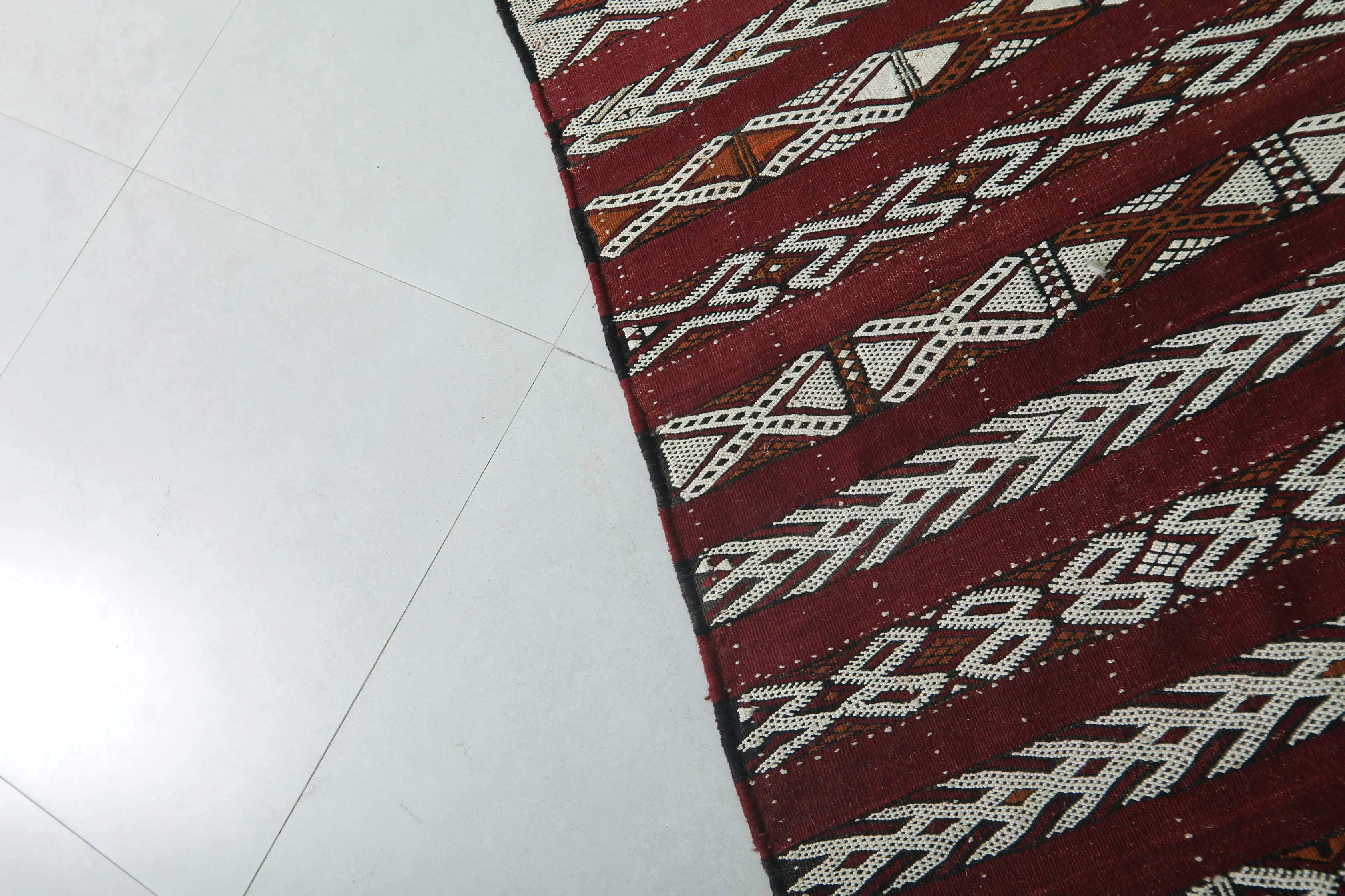 Vintage Berber Rug - 5.3 ft x 9 ft - Moroccan Beni Ourain Carpet