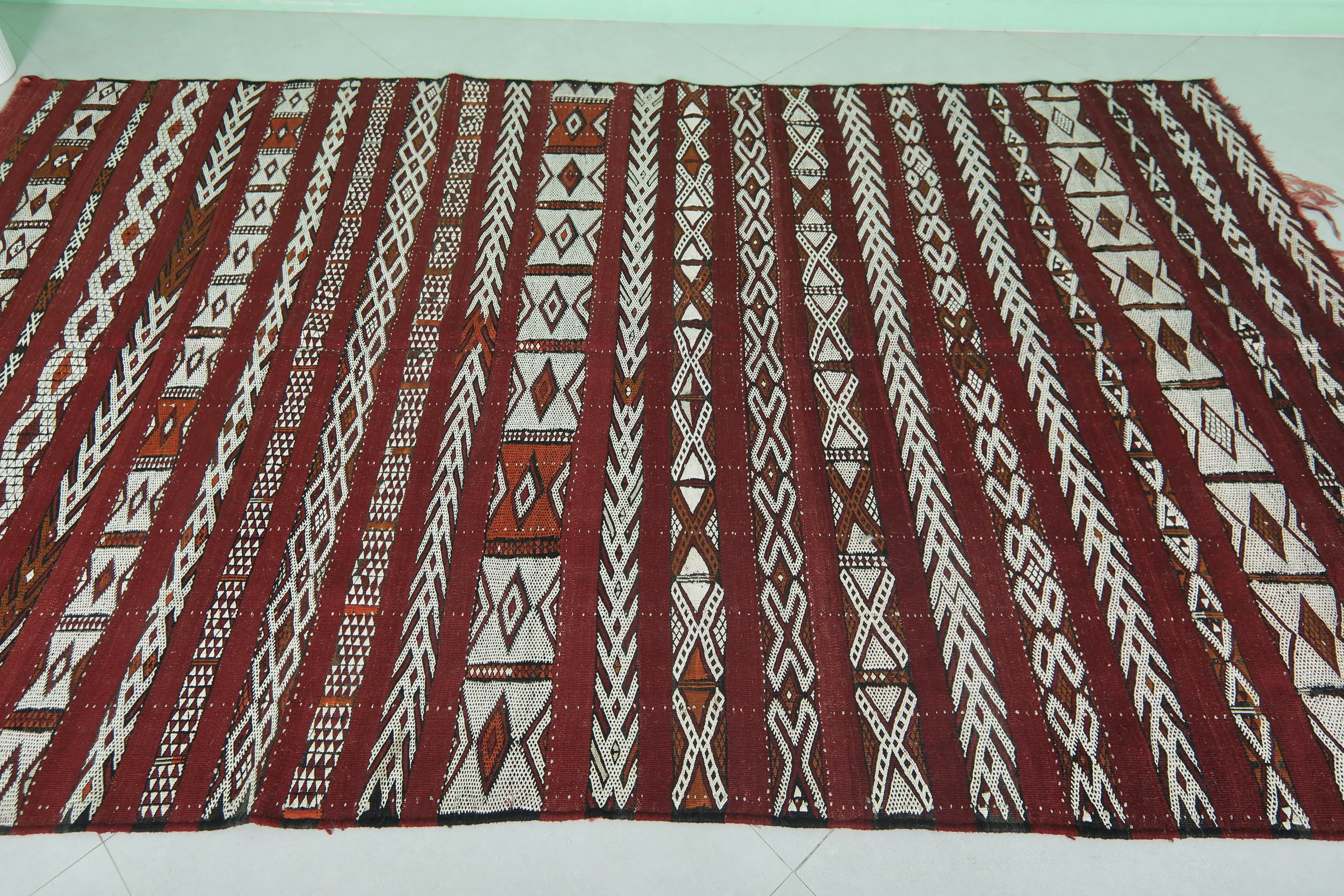 Vintage Berber Rug - 5.3 ft x 9 ft - Moroccan Beni Ourain Carpet