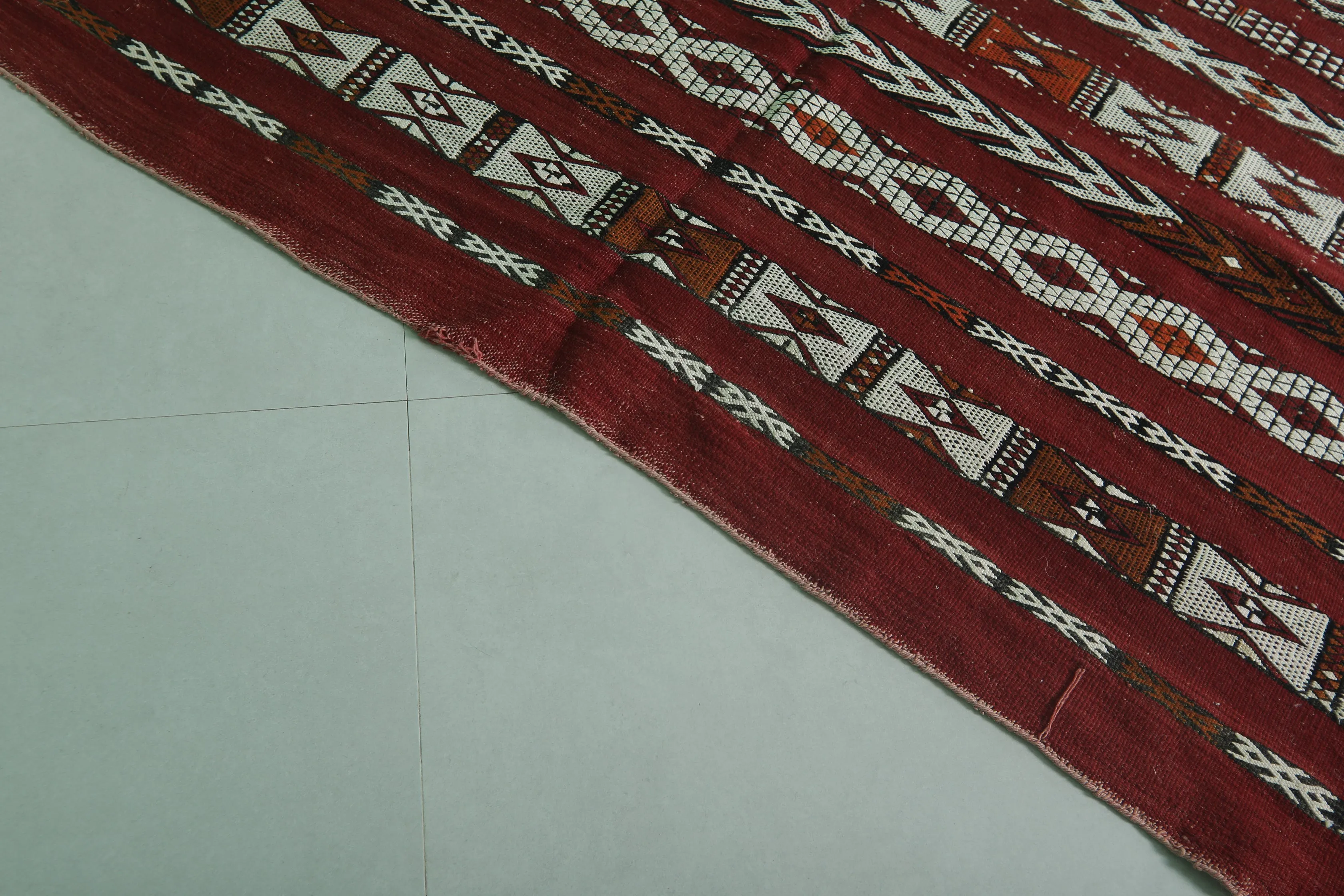 Vintage Berber Rug - 5.3 ft x 9 ft - Moroccan Beni Ourain Carpet