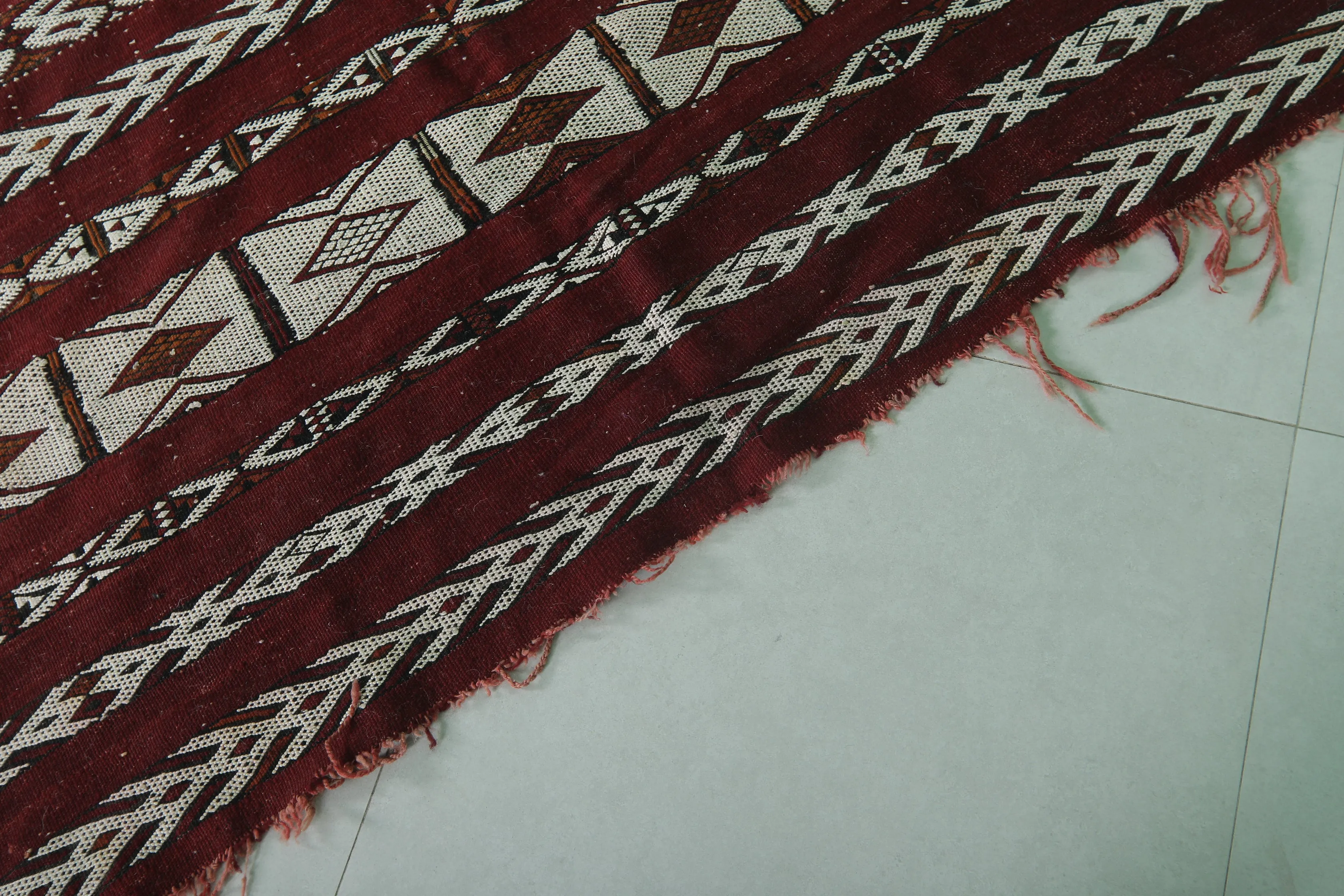 Vintage Berber Rug - 5.3 ft x 9 ft - Moroccan Beni Ourain Carpet