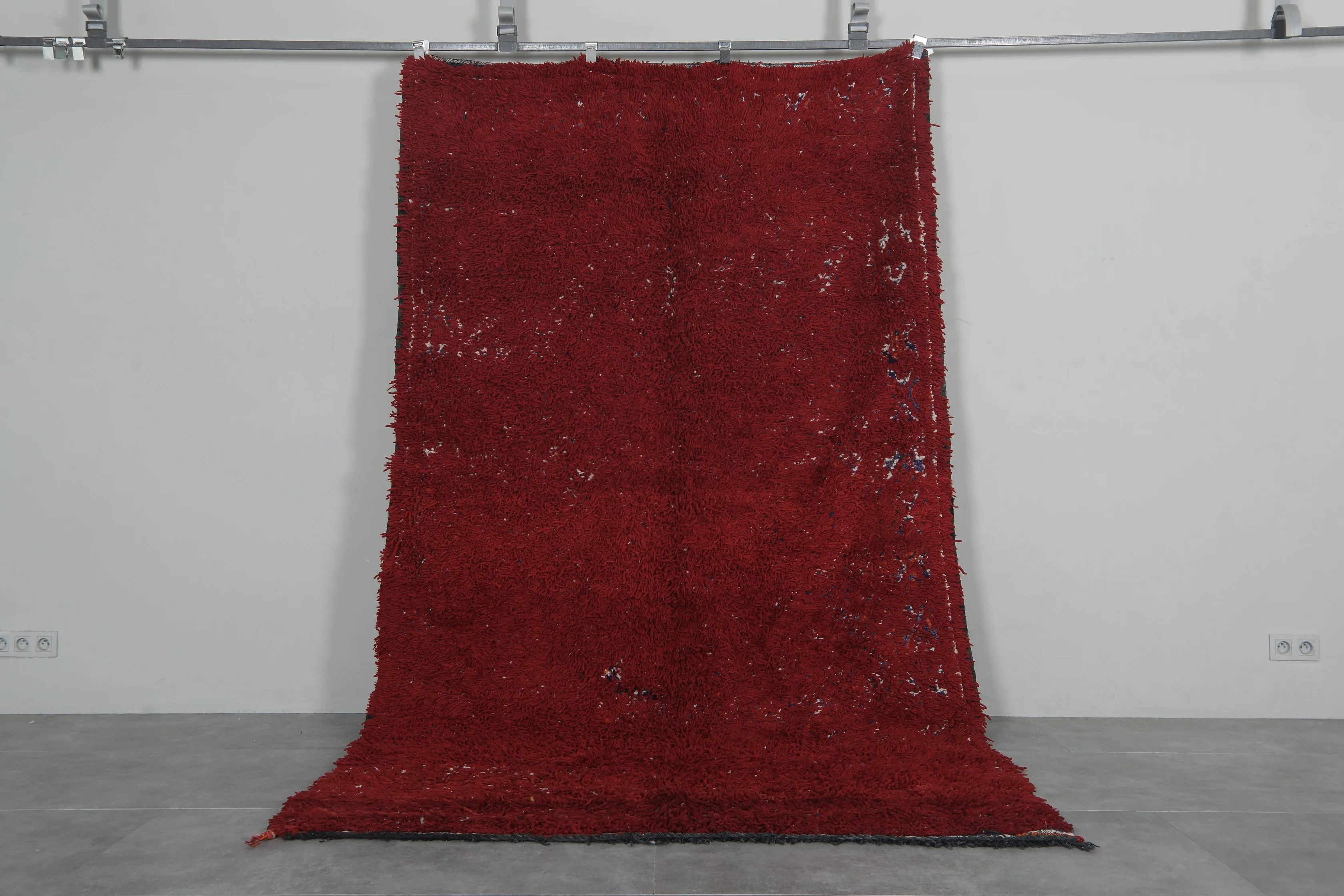 Vintage Berber Rug – 5.9 x 10.2 Feet – Handwoven Moroccan Charm