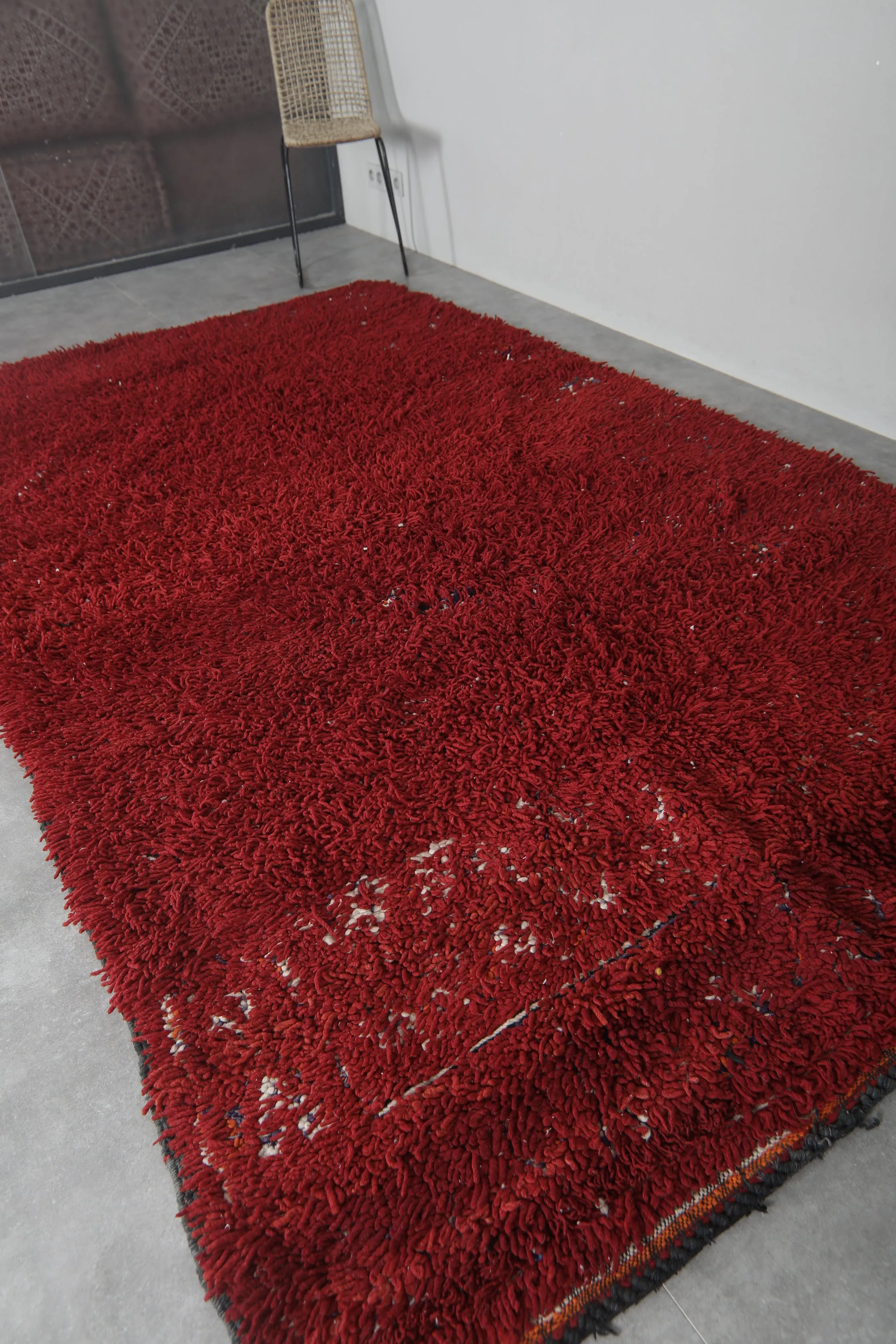 Vintage Berber Rug – 5.9 x 10.2 Feet – Handwoven Moroccan Charm