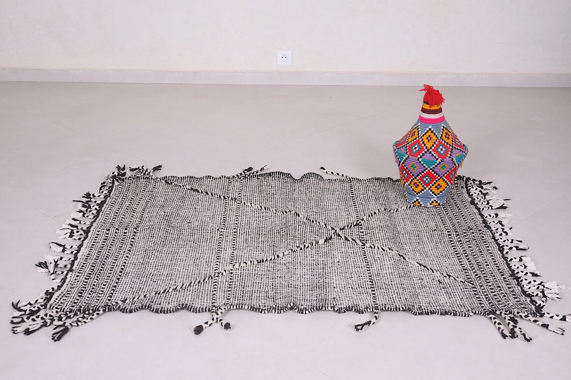 Vintage Berber Rug - Black and White Design - 3.3x4.6 ft