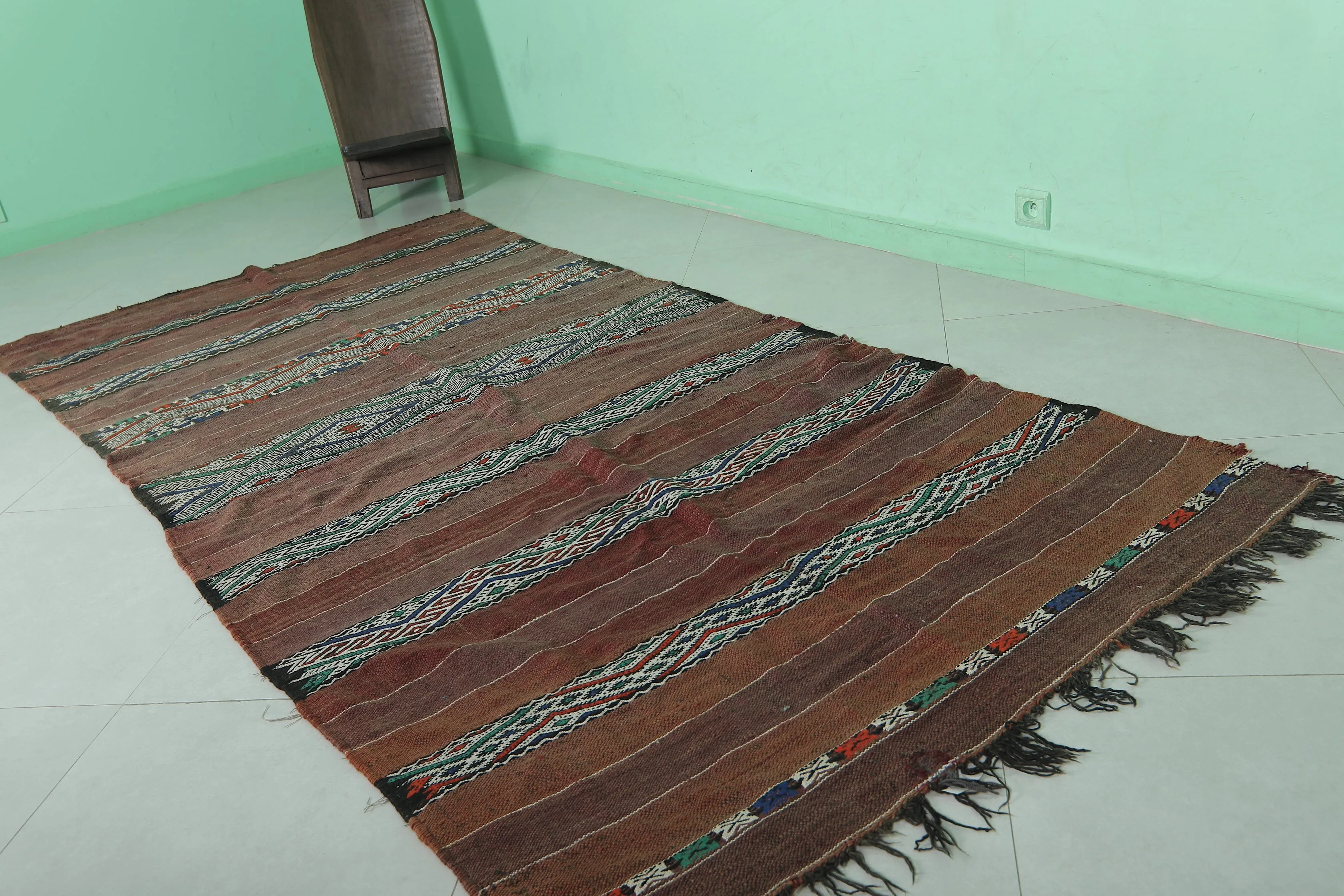 Vintage Berber Rug Runner - 4.2 FT × 9.2 FT | Moroccan Style