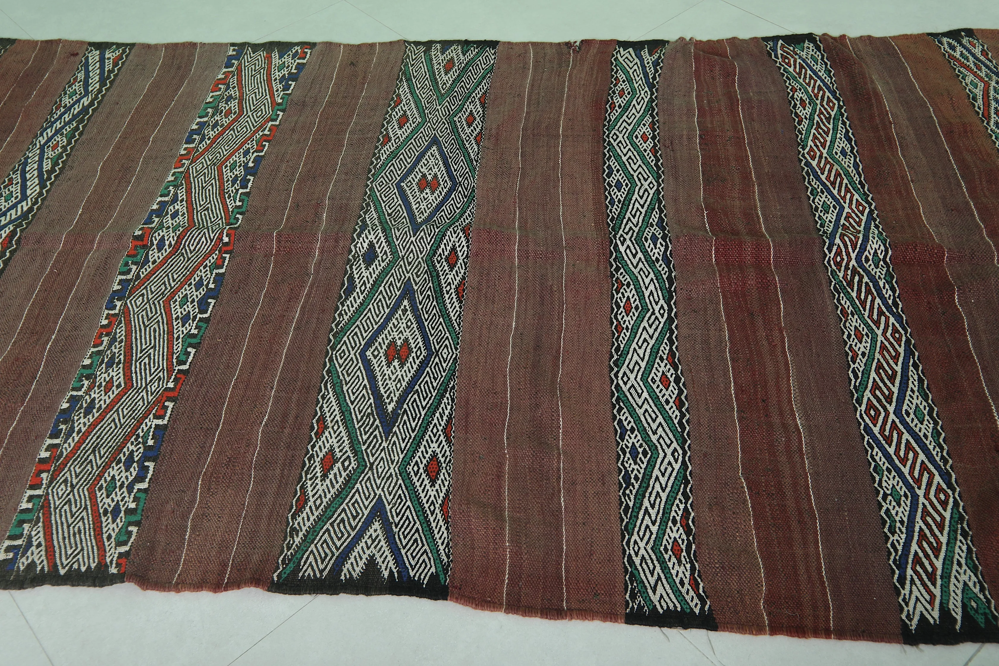 Vintage Berber Rug Runner - 4.2 FT × 9.2 FT | Moroccan Style