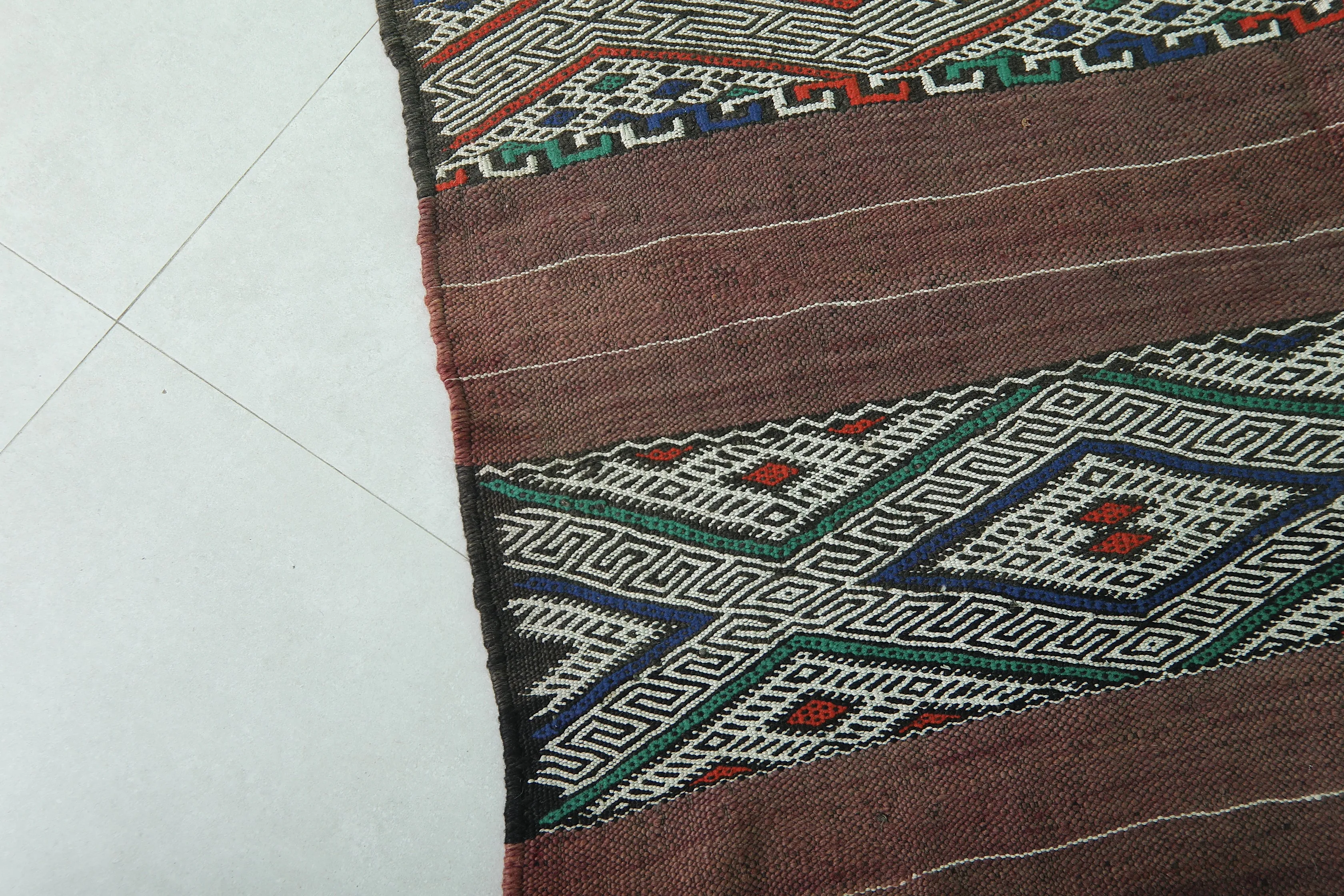 Vintage Berber Rug Runner - 4.2 FT × 9.2 FT | Moroccan Style