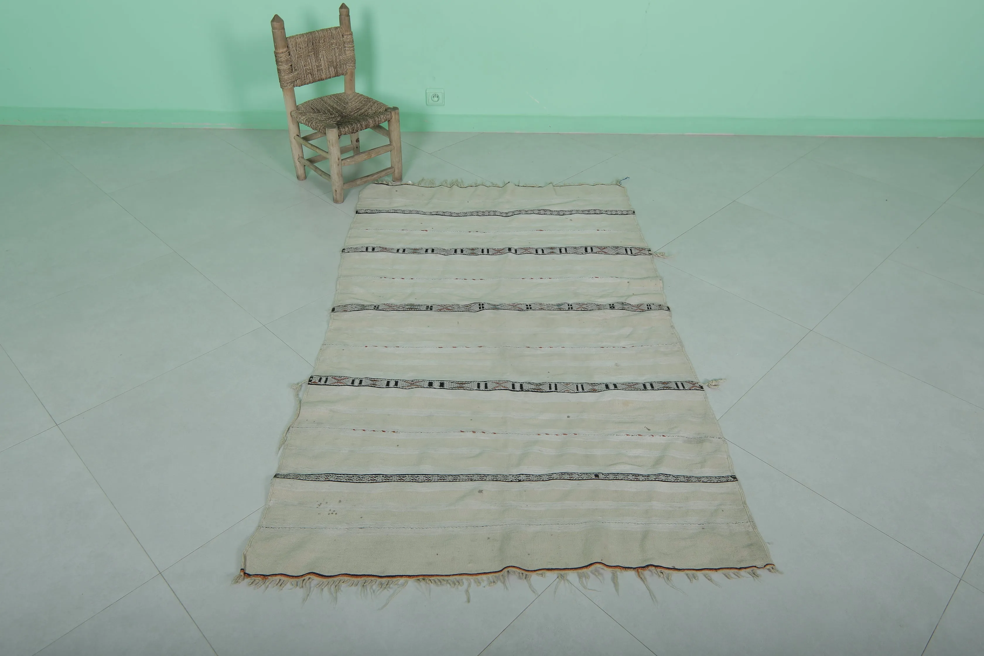 Vintage Berber Wedding Blanket 3.4 x 5.8 ft | Handwoven Moroccan Textile