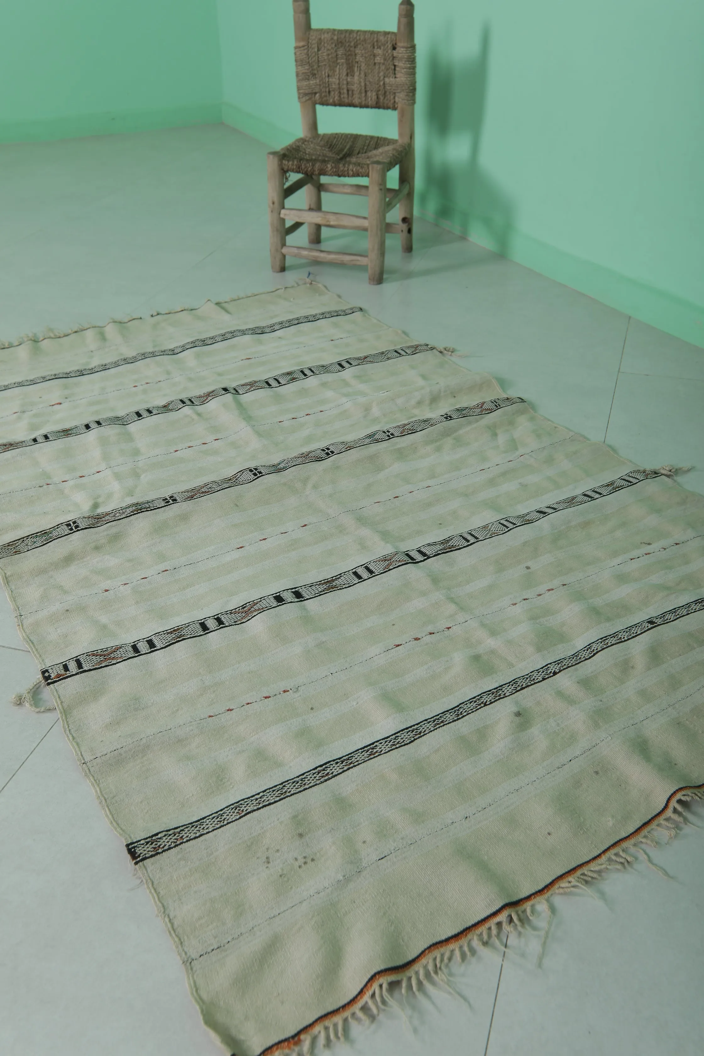 Vintage Berber Wedding Blanket 3.4 x 5.8 ft | Handwoven Moroccan Textile