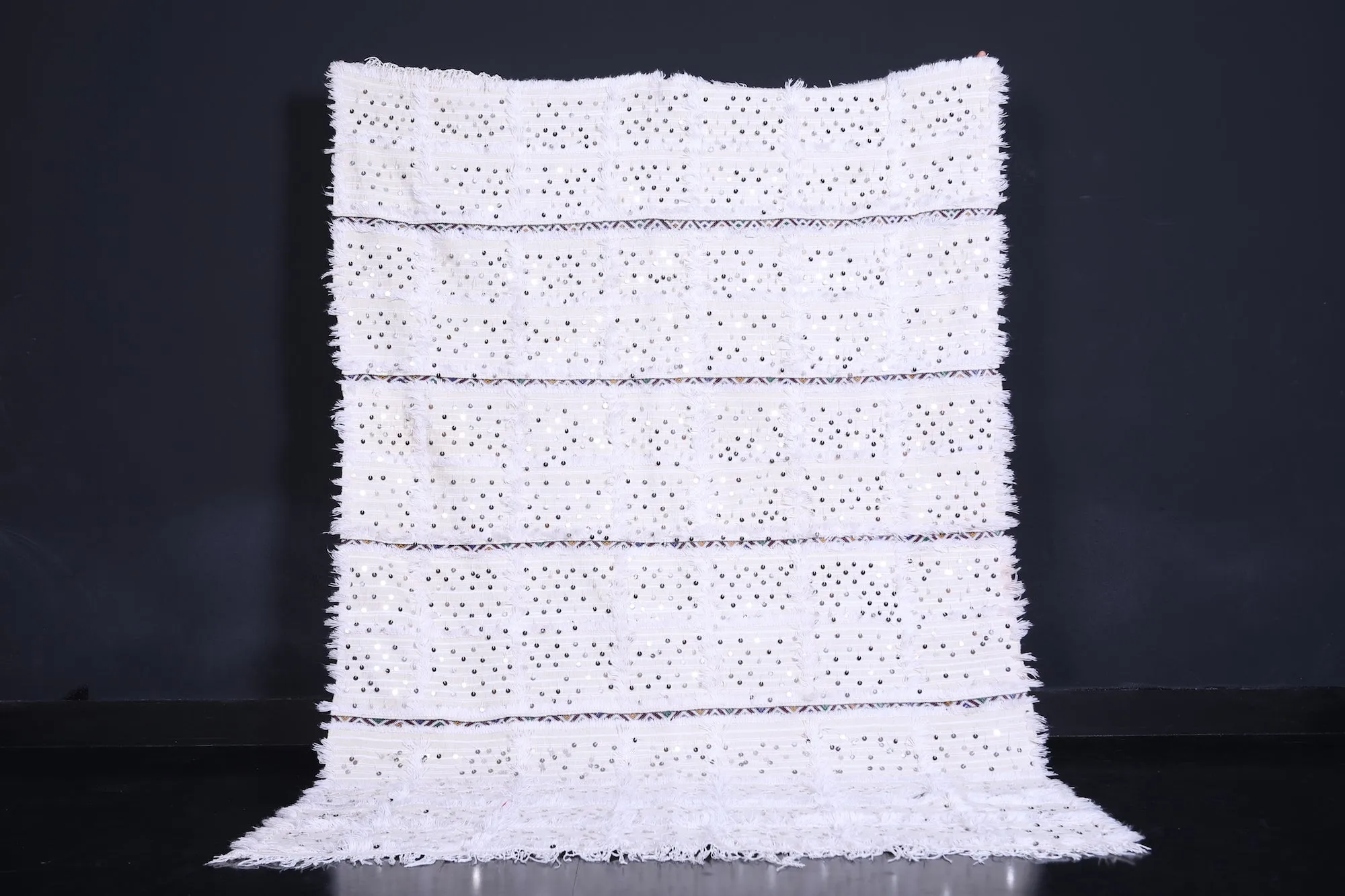 Vintage Berber Wedding Blanket 5.5 ft x 8.1 ft - Handwoven Moroccan Handira