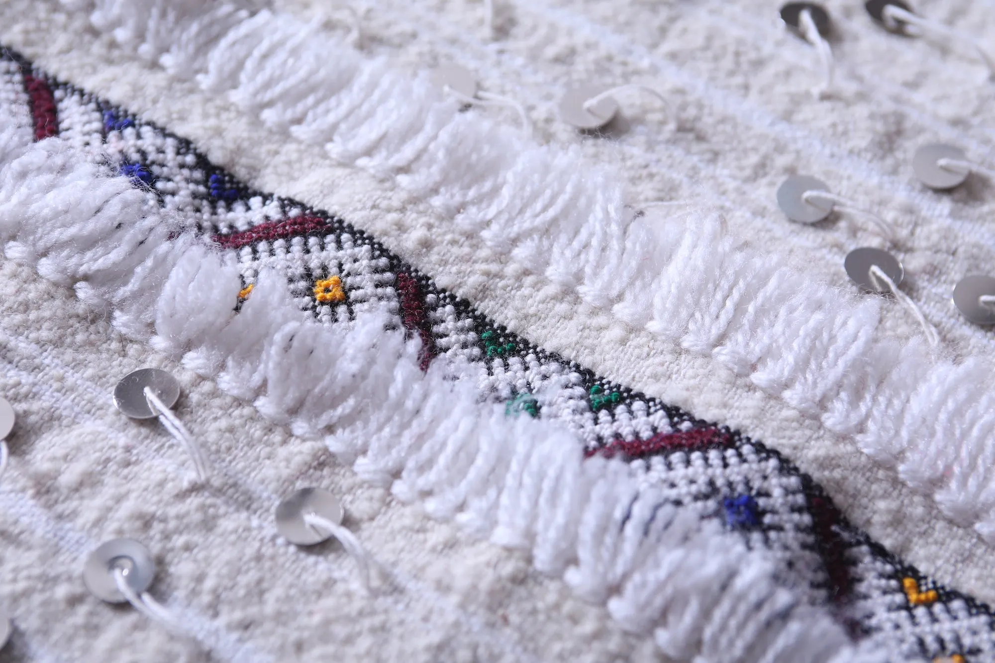 Vintage Berber Wedding Blanket 5.5 ft x 8.1 ft - Handwoven Moroccan Handira