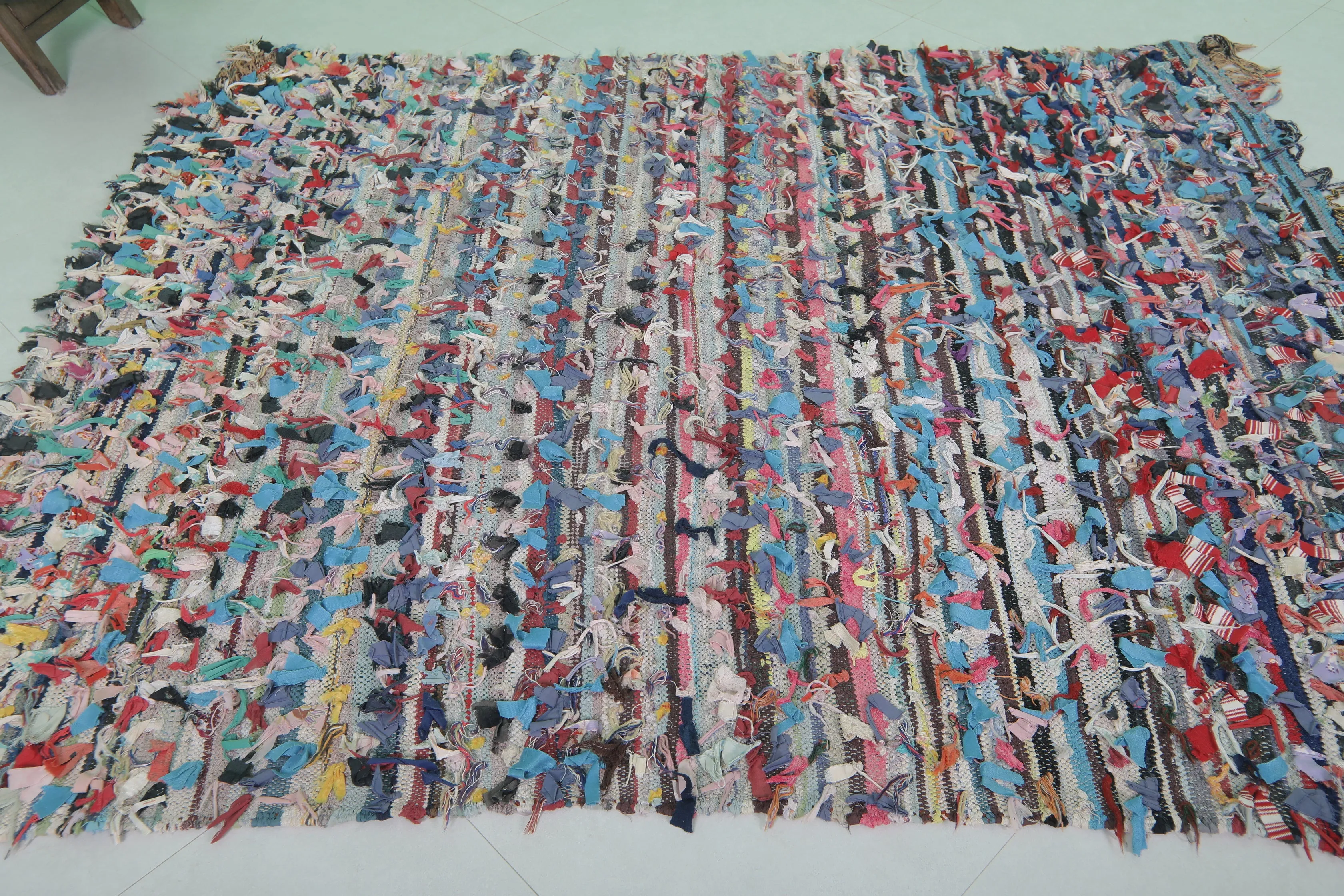 Vintage Boucherouite Rug 5.4 x 6.5 Feet - Moroccan Artistic Weave