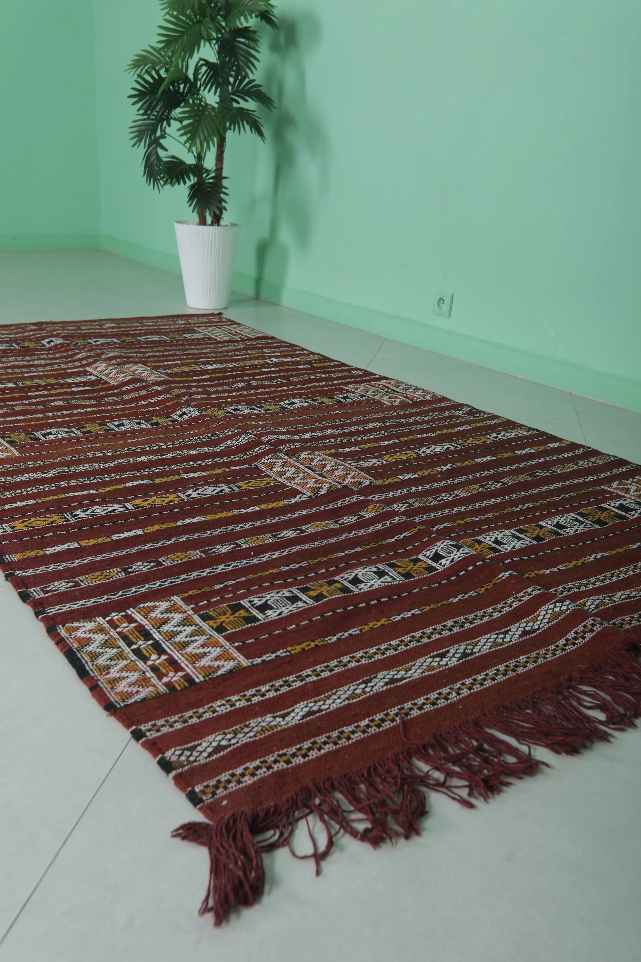 Vintage Handwoven Kilim Rug 4.4 FT x 8.1 FT – Unique Moroccan Design