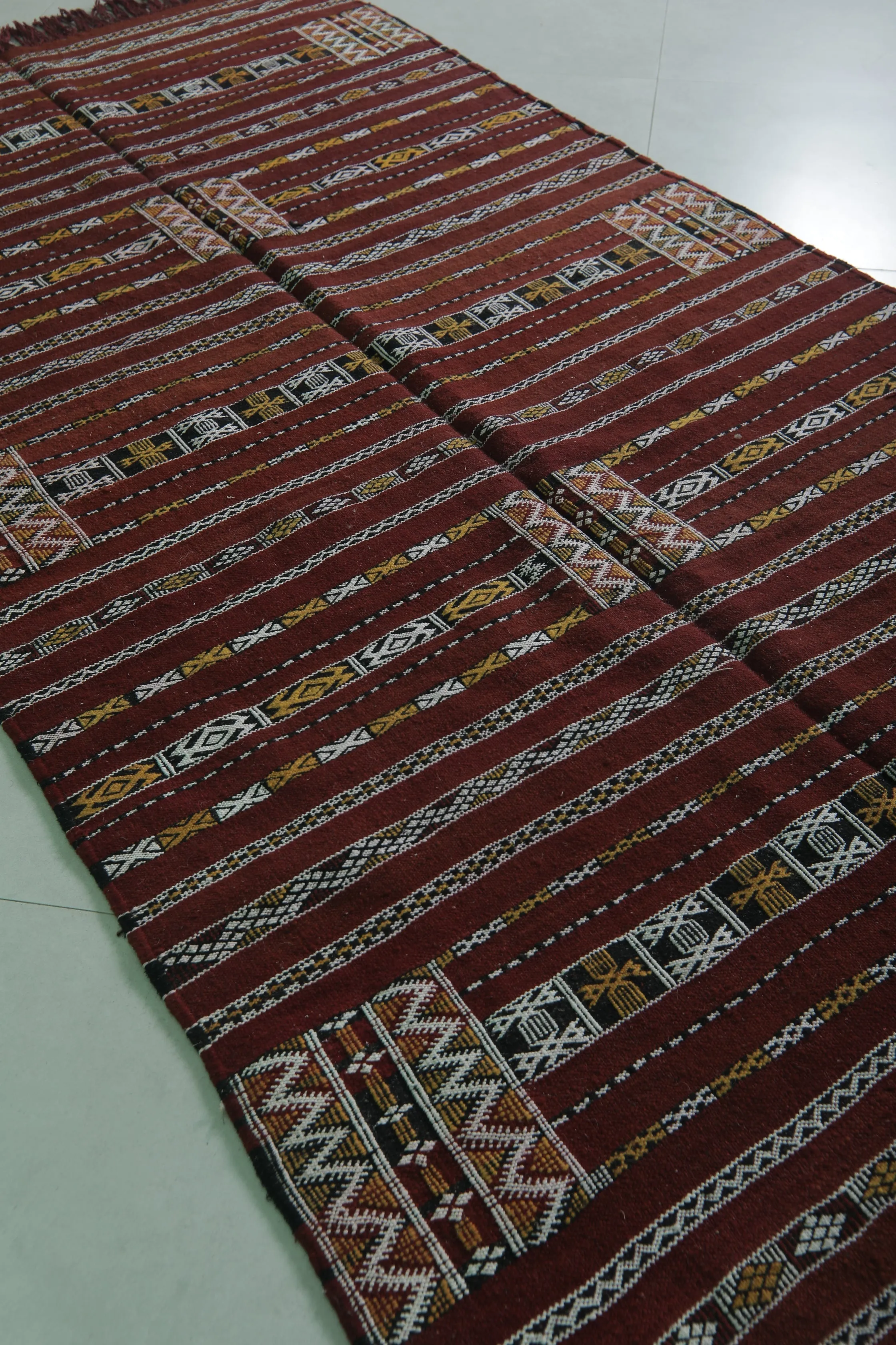 Vintage Handwoven Kilim Rug 4.4 FT x 8.1 FT – Unique Moroccan Design