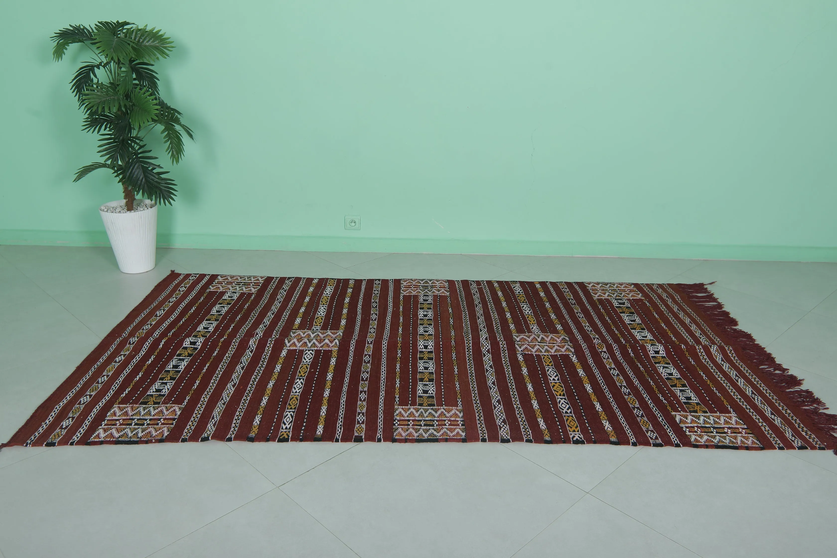 Vintage Handwoven Kilim Rug 4.4 FT x 8.1 FT – Unique Moroccan Design