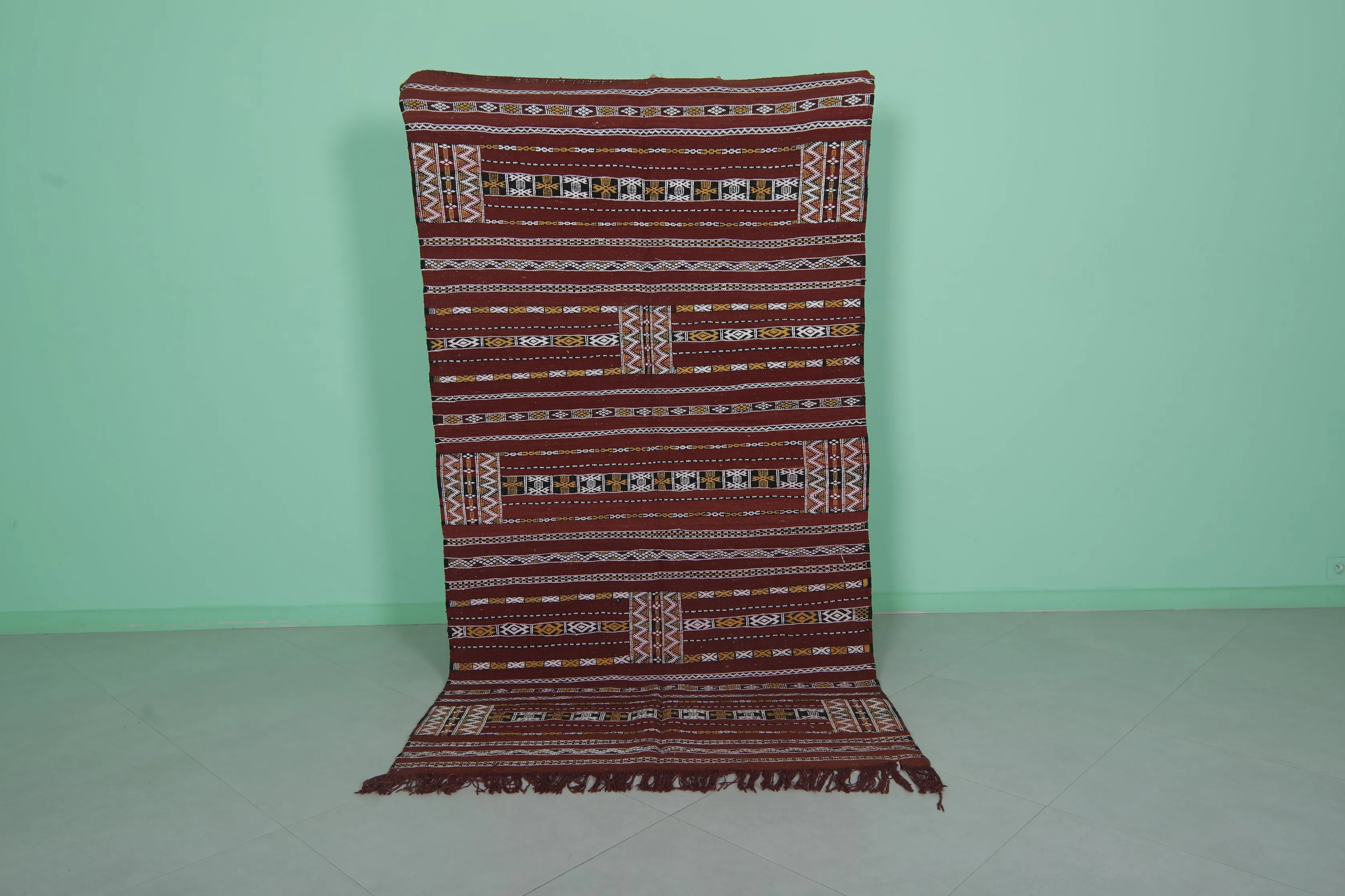 Vintage Handwoven Kilim Rug 4.4 FT x 8.1 FT – Unique Moroccan Design