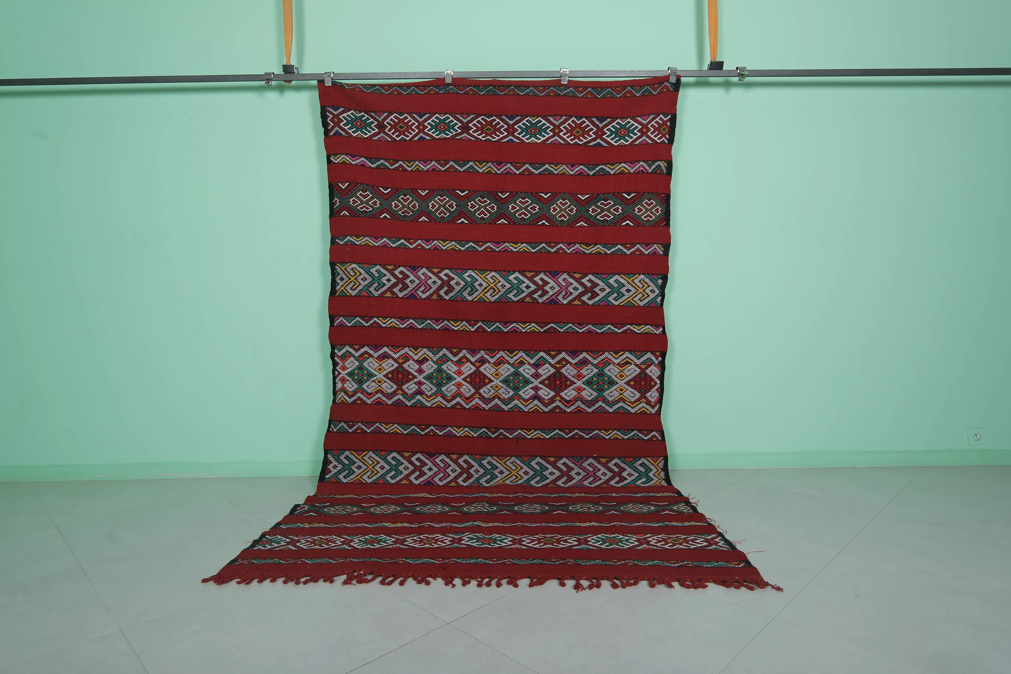 Vintage Moroccan Area Rug 5.6 FT x 9.8 FT – Handwoven Elegance