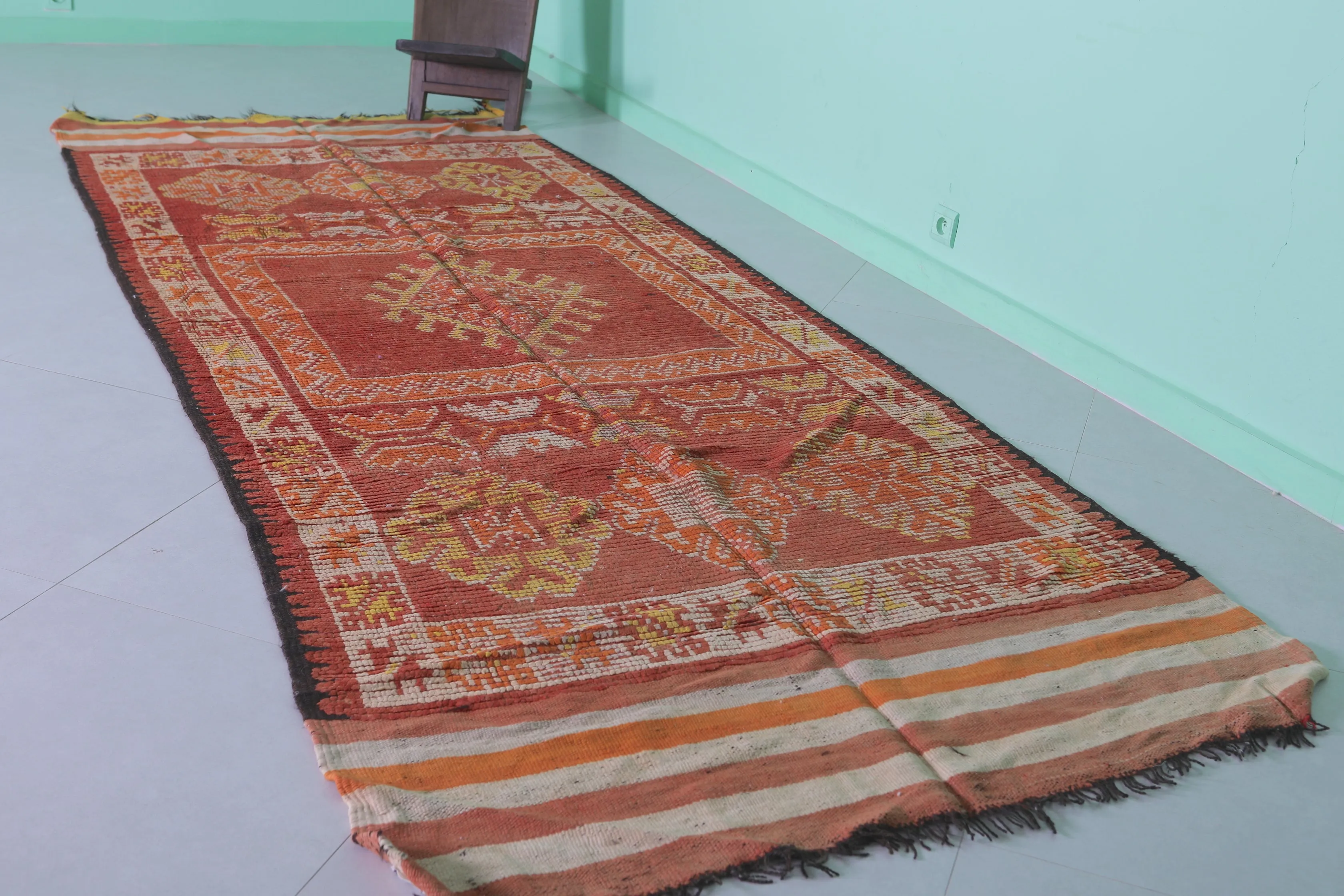 Vintage Moroccan Hallway Rug – 4.3 x 11.3 Feet | Handwoven Berber Carpet