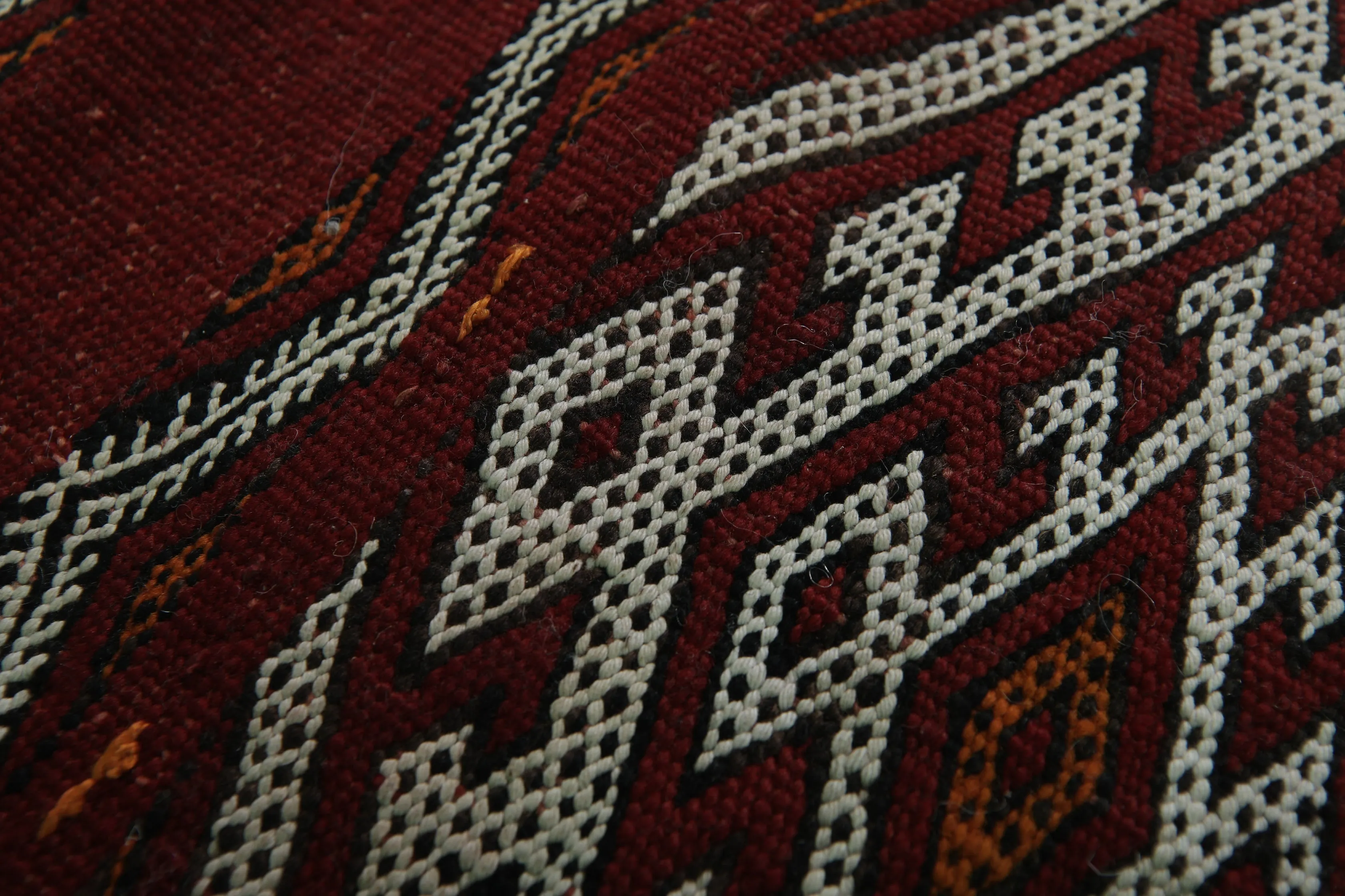 Vintage Moroccan Kilim 5.5 FT x 10.2 FT – Authentic Berber Craft