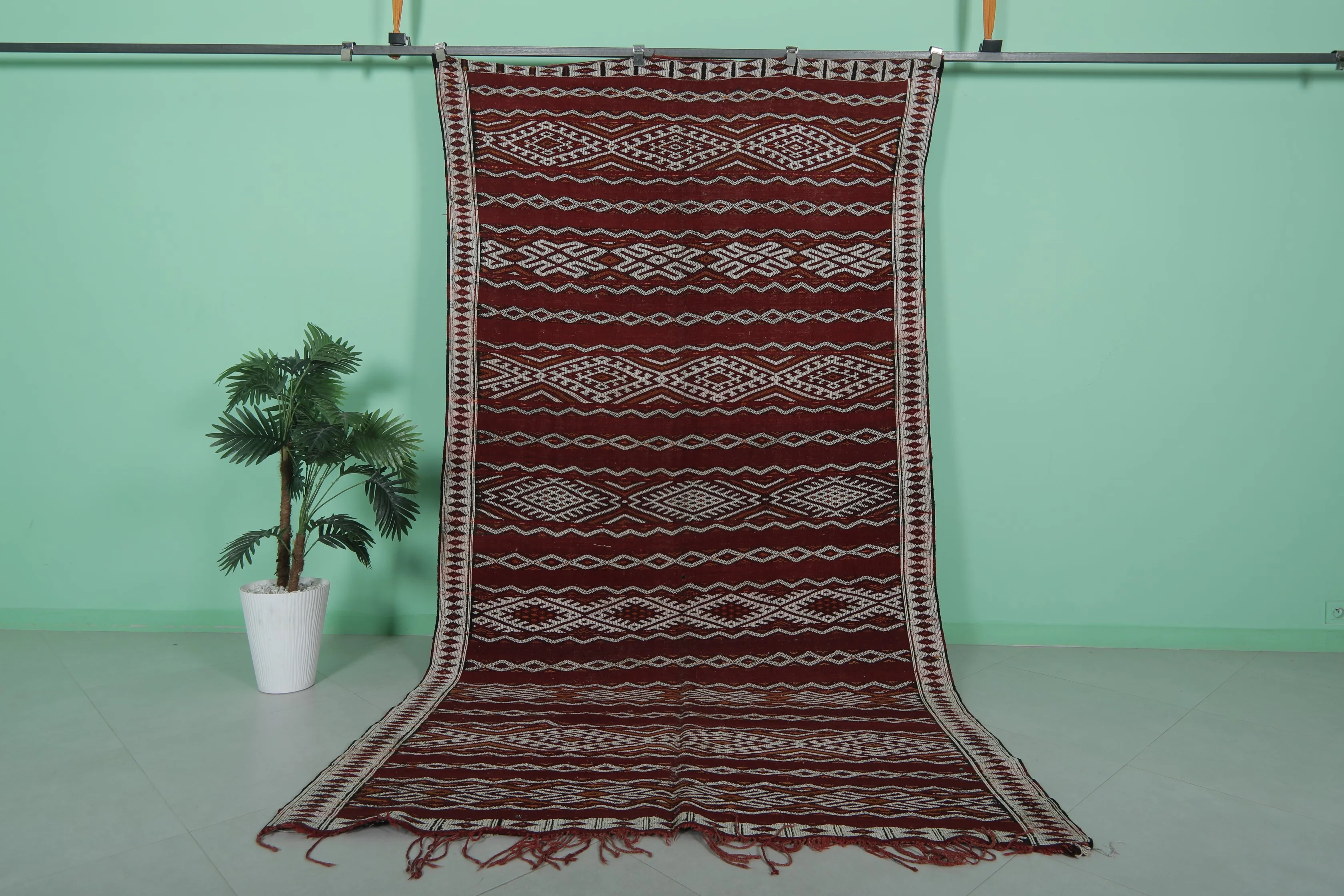 Vintage Moroccan Kilim 5.5 FT x 10.2 FT – Authentic Berber Craft