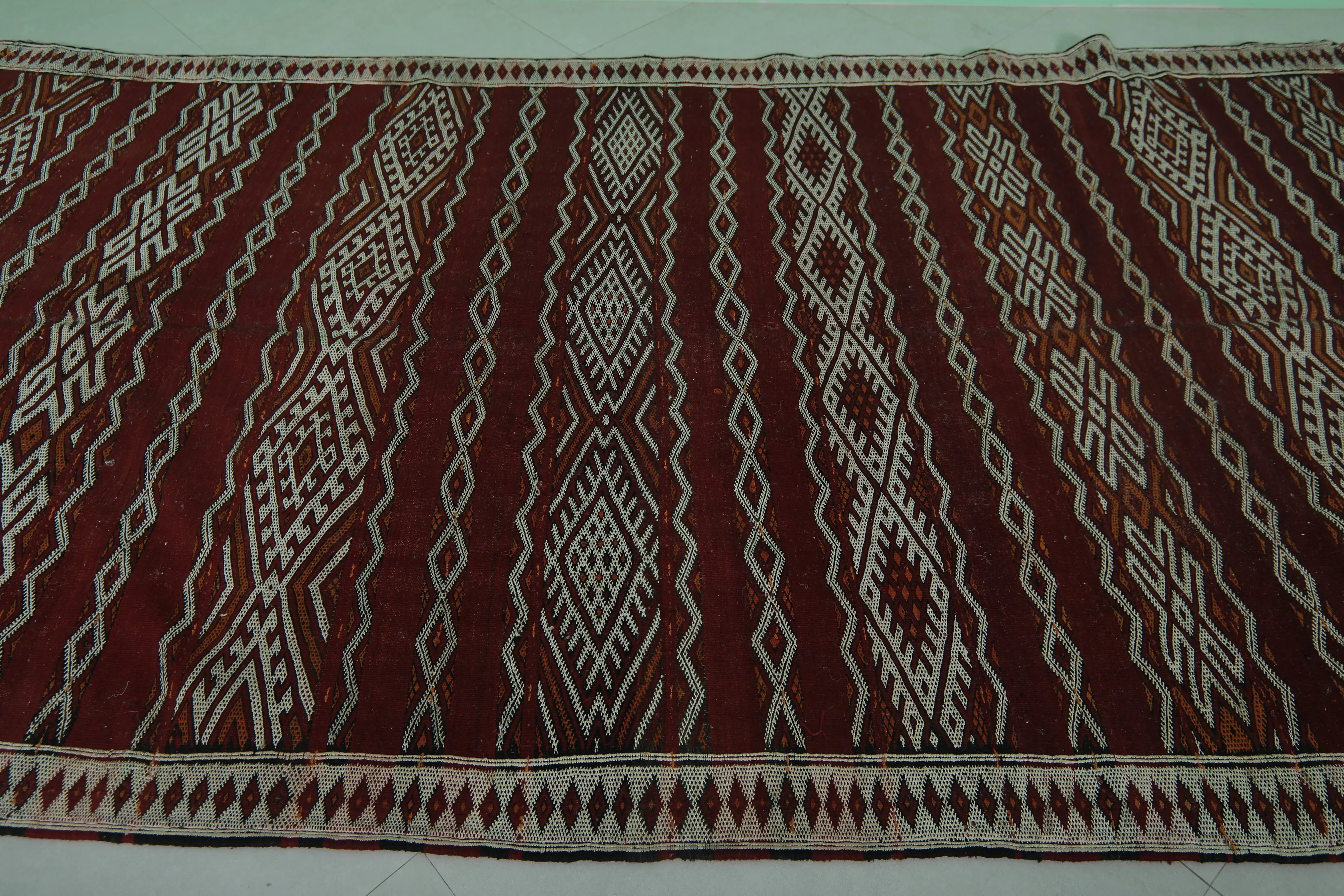 Vintage Moroccan Kilim 5.5 FT x 10.2 FT – Authentic Berber Craft