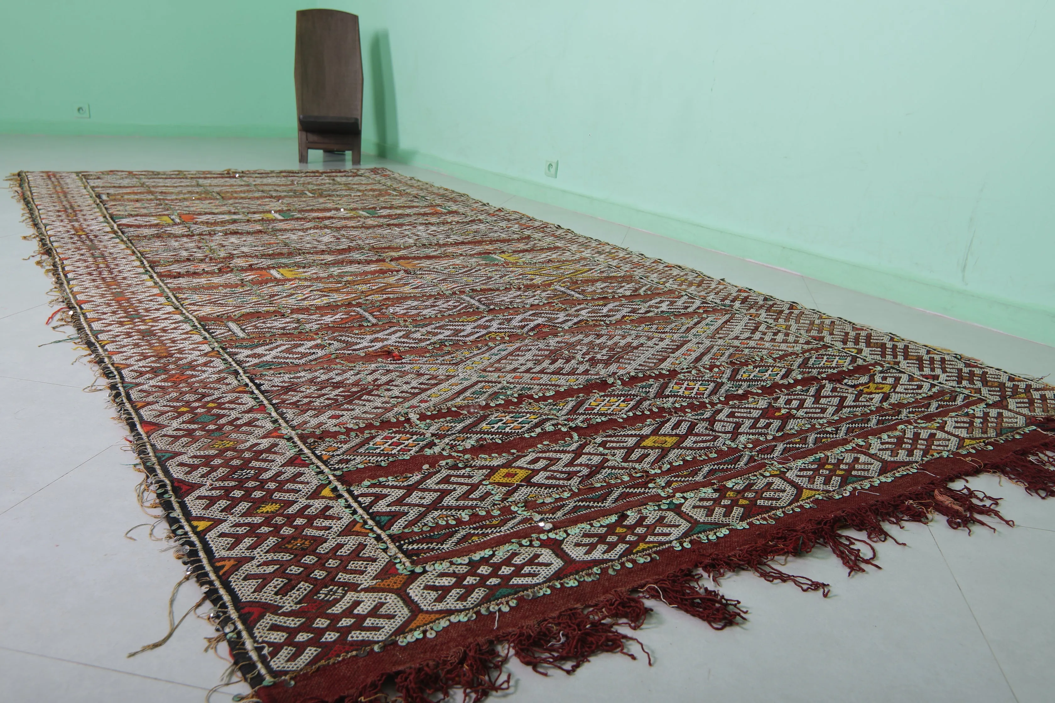 Vintage Moroccan Kilim - 5.5 FT X 12.2 FT - Authentic Handwoven Rug