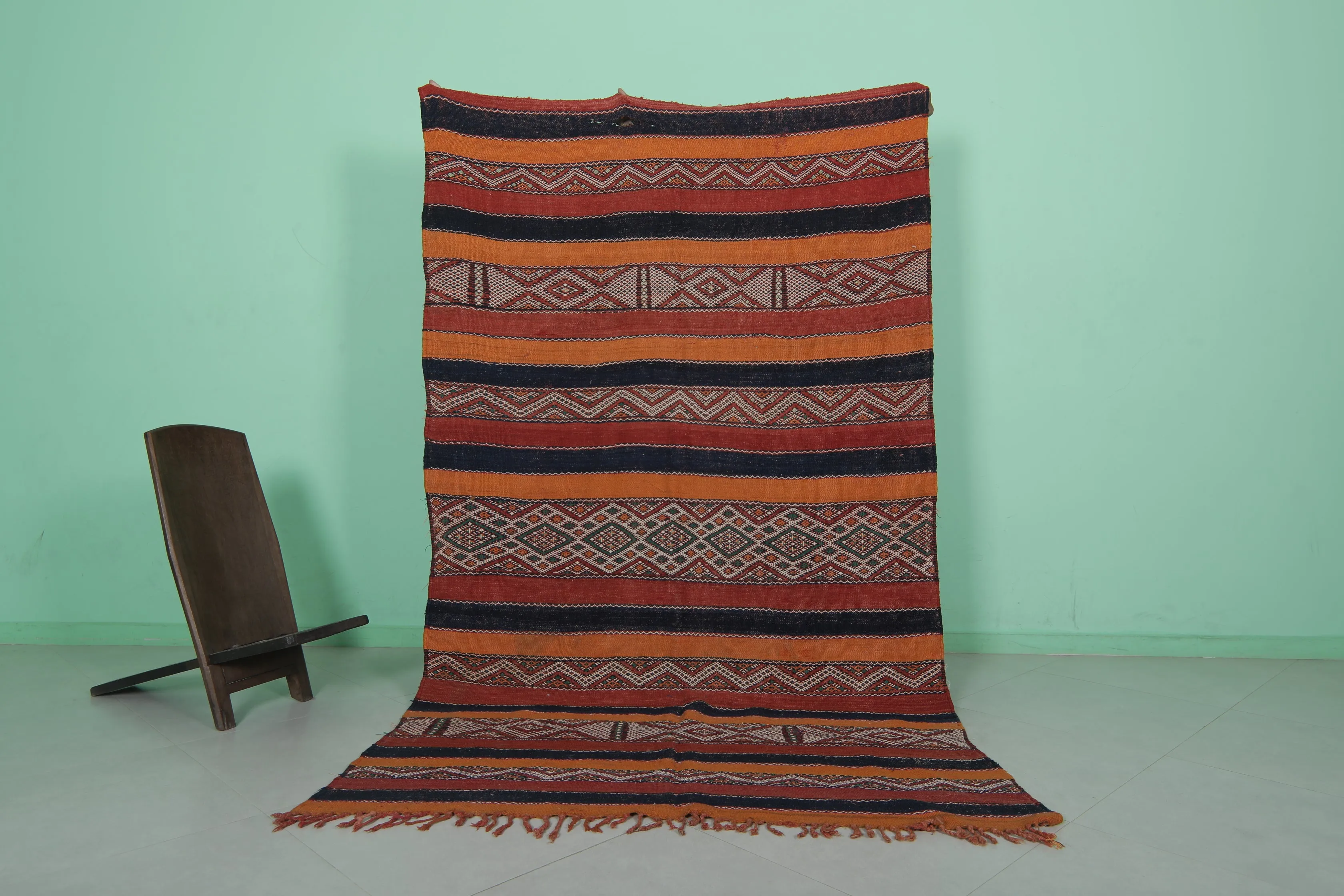 Vintage Moroccan Kilim Rug - 5.2 FT × 8.8 FT | Handwoven Heritage