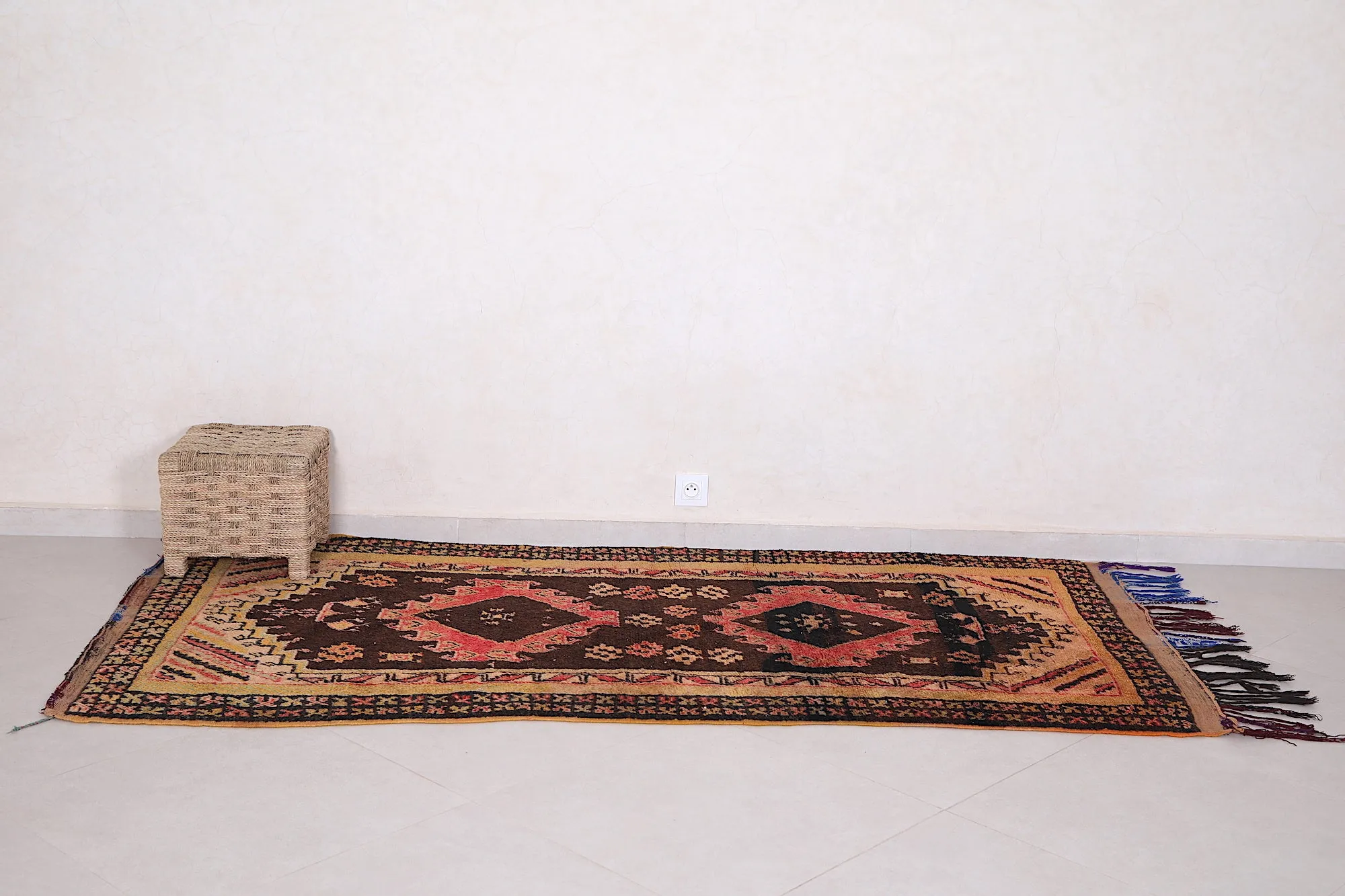 Vintage Moroccan Rug 3.7 x 7.8 FT - Traditional Elegance