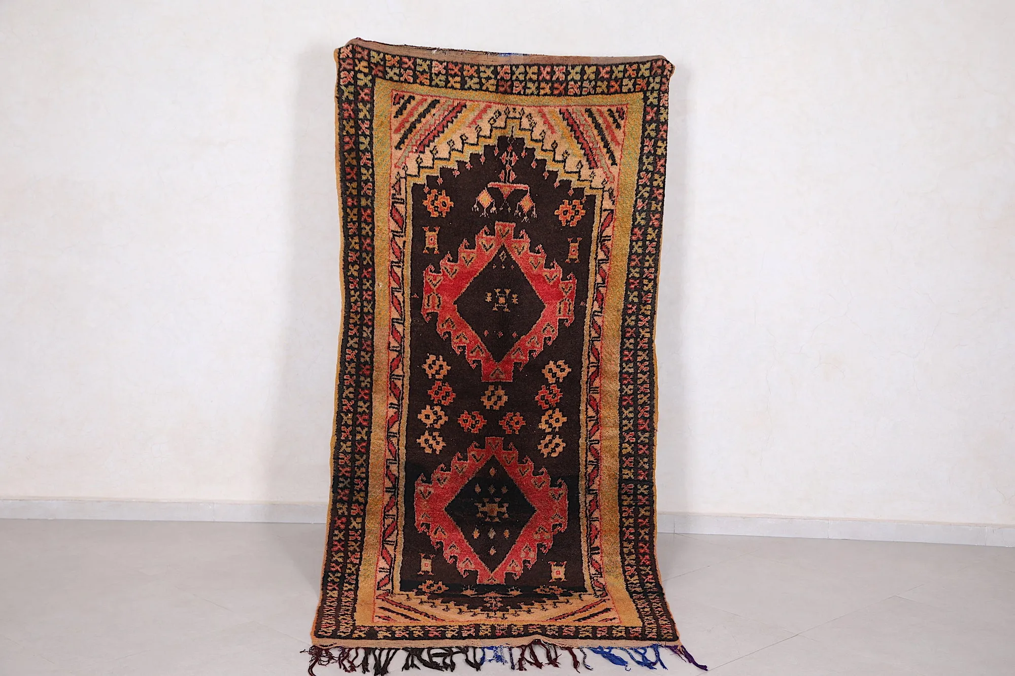 Vintage Moroccan Rug 3.7 x 7.8 FT - Traditional Elegance