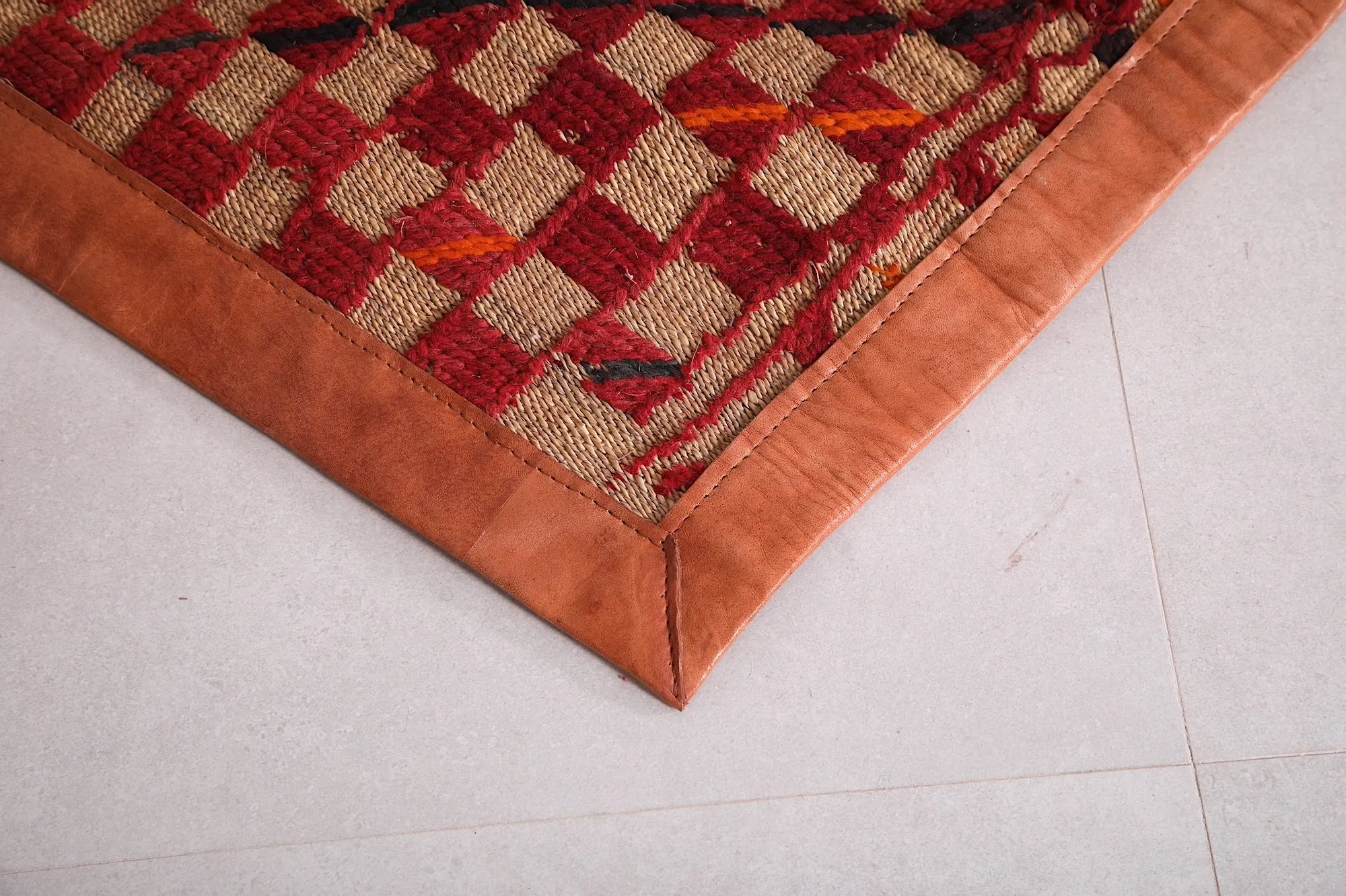 Vintage Moroccan Rug 5.9 FT X 9.7 FT