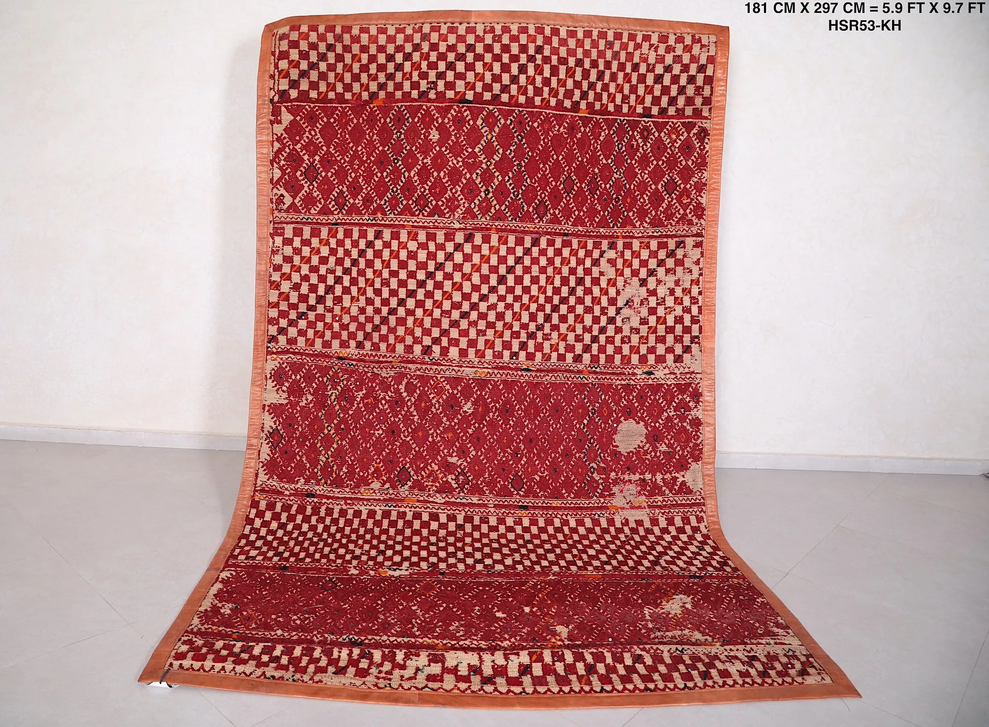 Vintage Moroccan Rug 5.9 FT X 9.7 FT