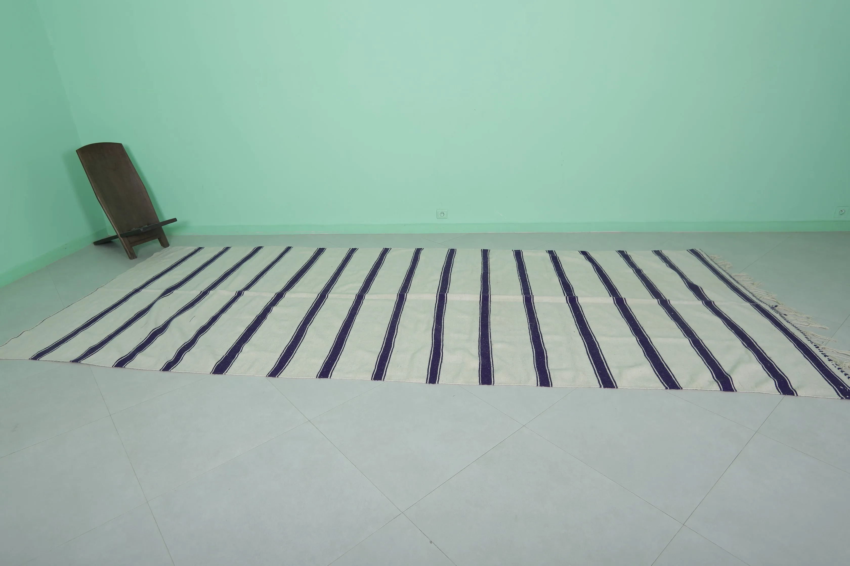 Vintage Wool Berber Blanket – Moroccan Handwoven Design