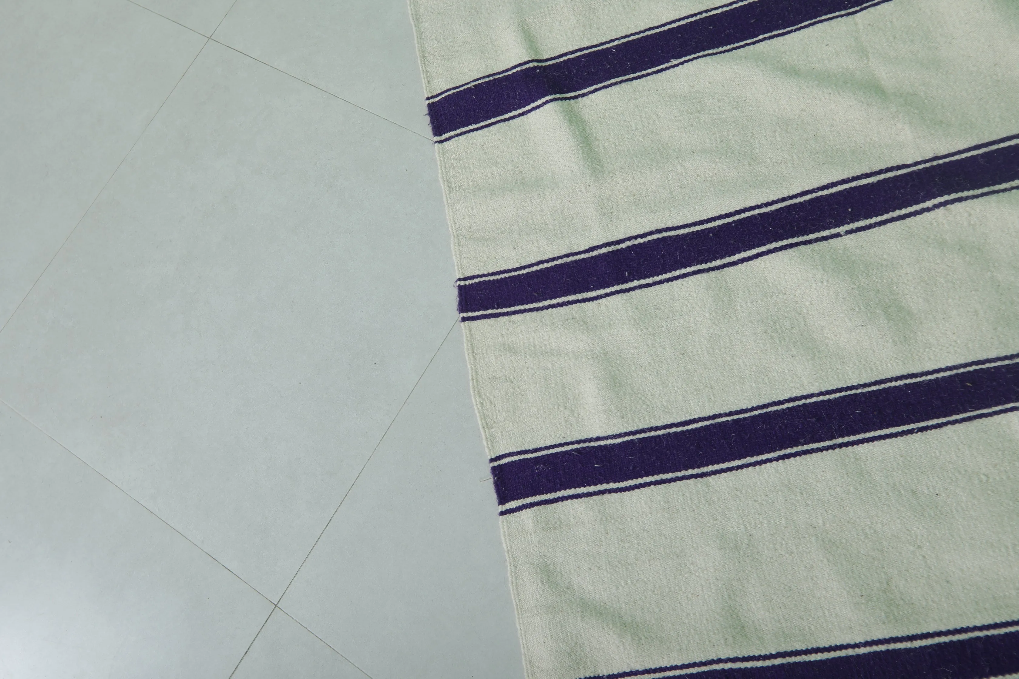 Vintage Wool Berber Blanket – Moroccan Handwoven Design