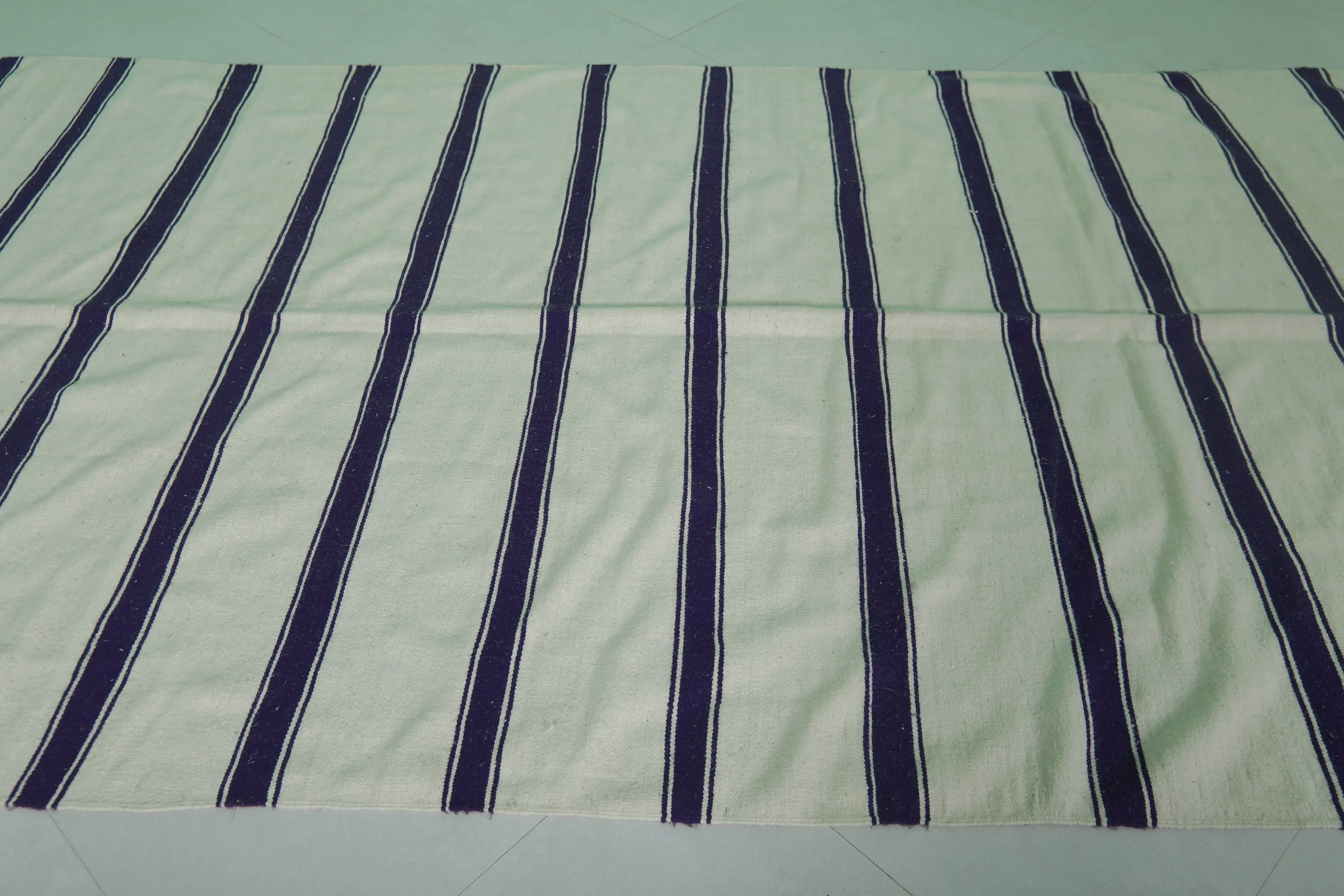 Vintage Wool Berber Blanket – Moroccan Handwoven Design