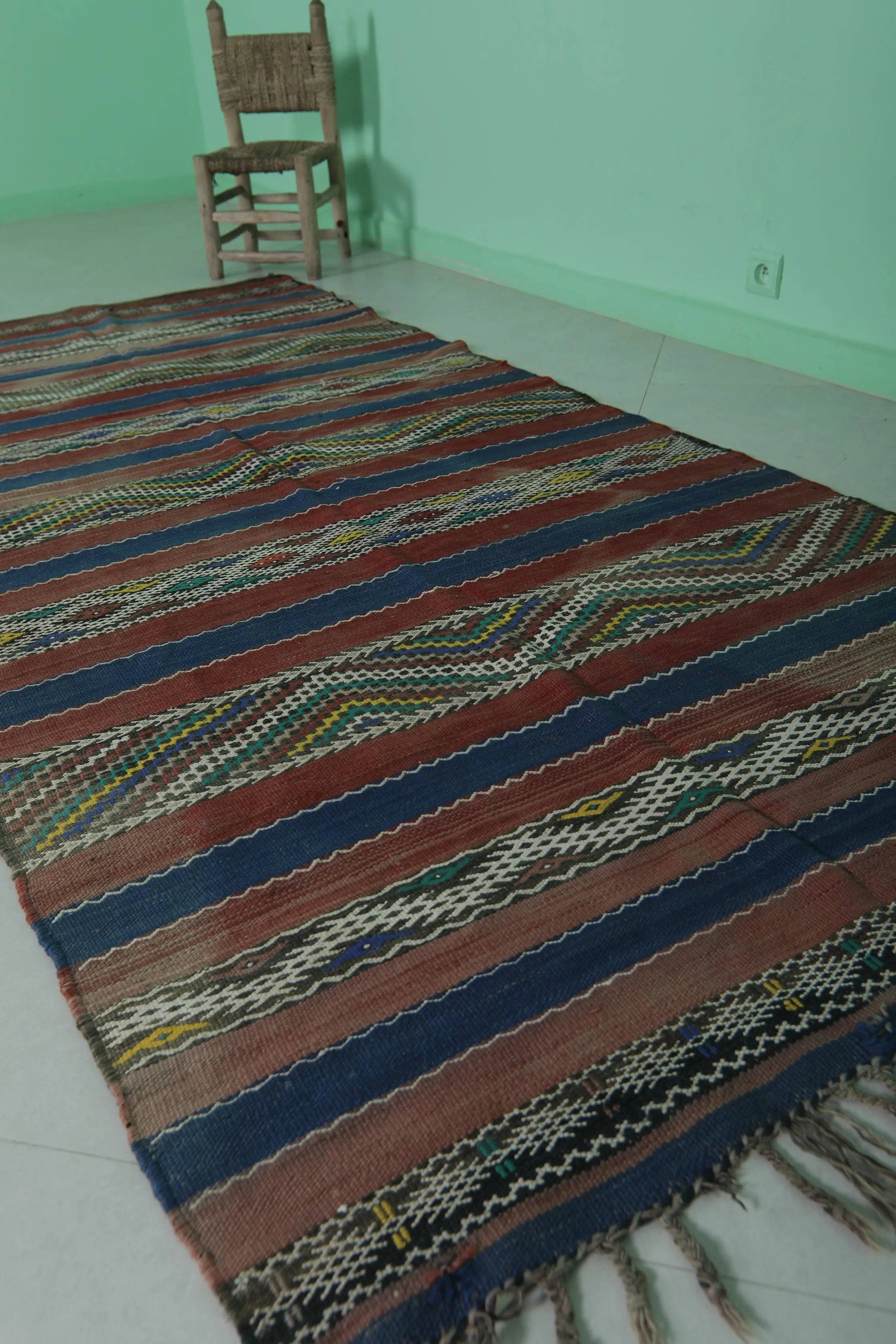 Vintage Zemmour Runner Kilim - 4 FT × 9 FT | Handwoven Moroccan Rug